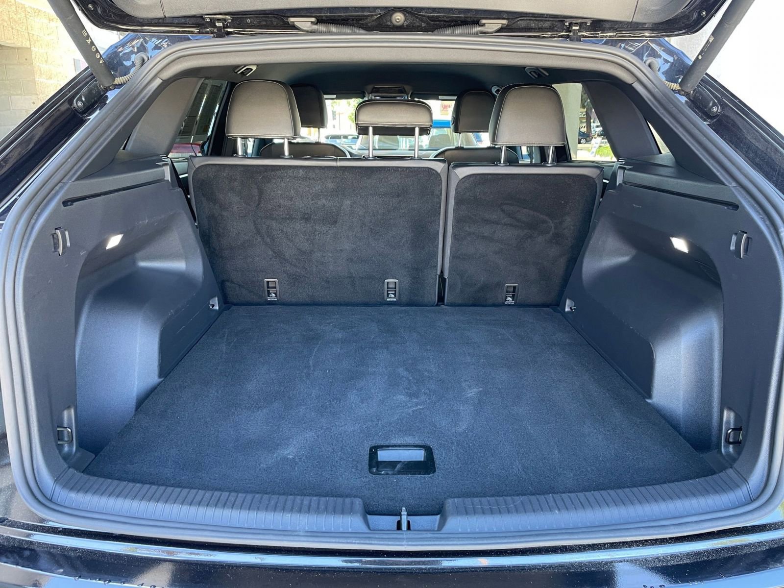 Thumbnail: 2025 Volkswagen Atlas - 31