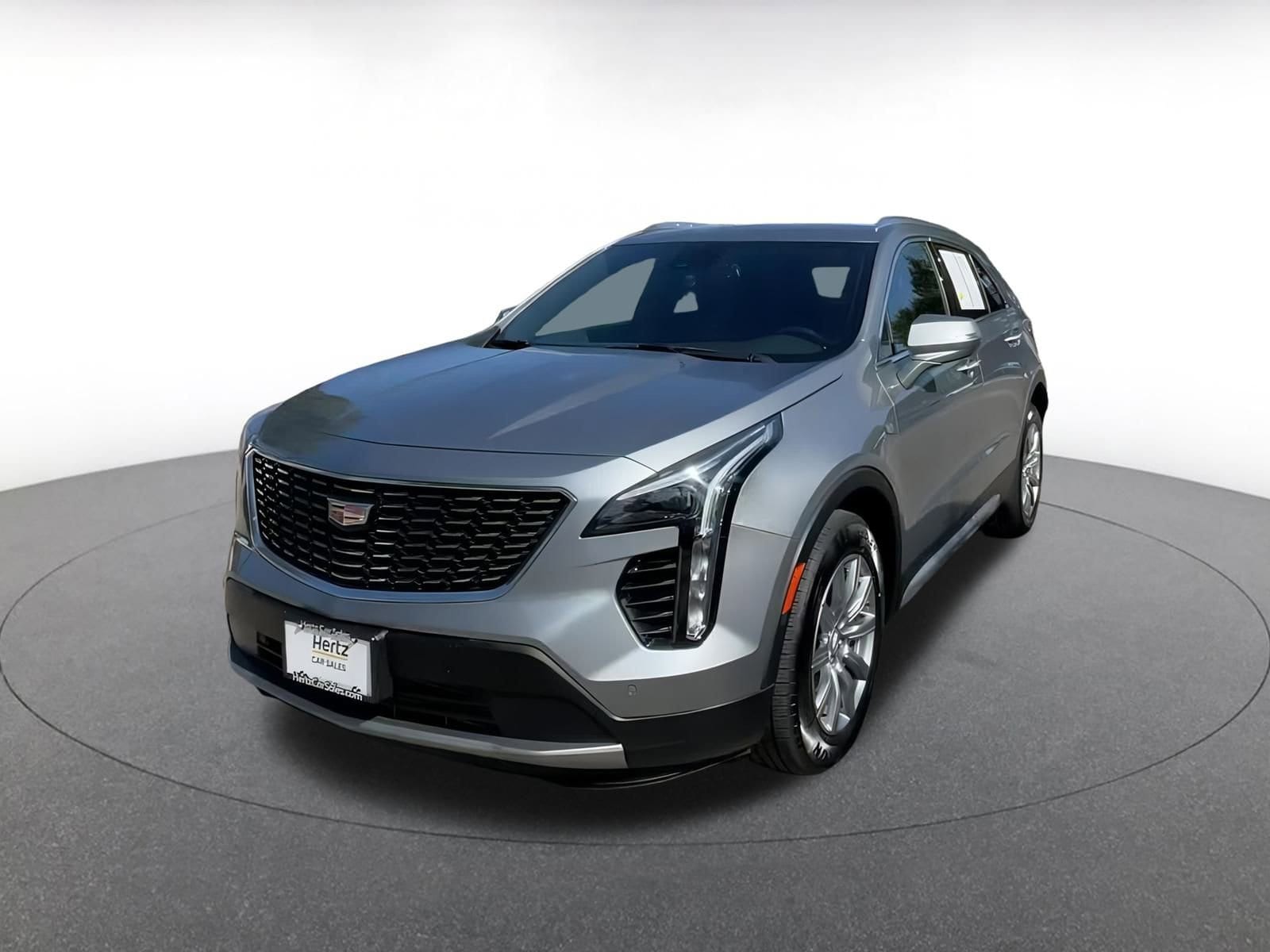 Thumbnail: 2023 Cadillac XT4 - 6