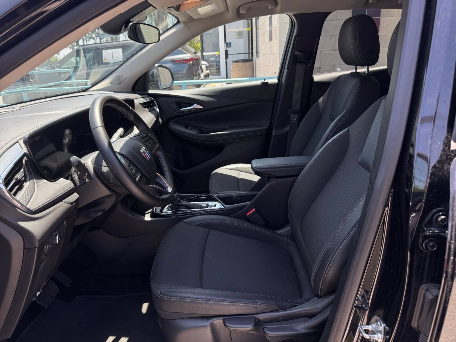 Thumbnail: 2025 Buick Encore GX - 25