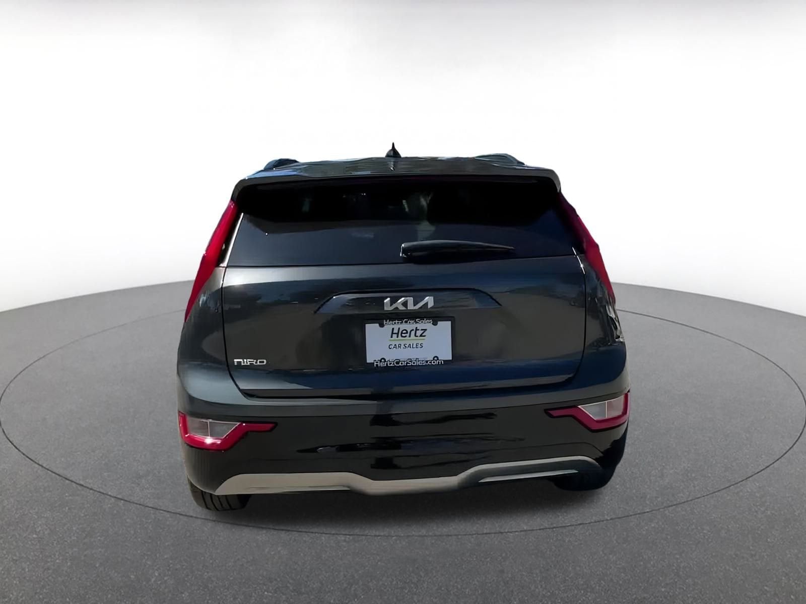 Thumbnail: 2023 Kia Niro - 12