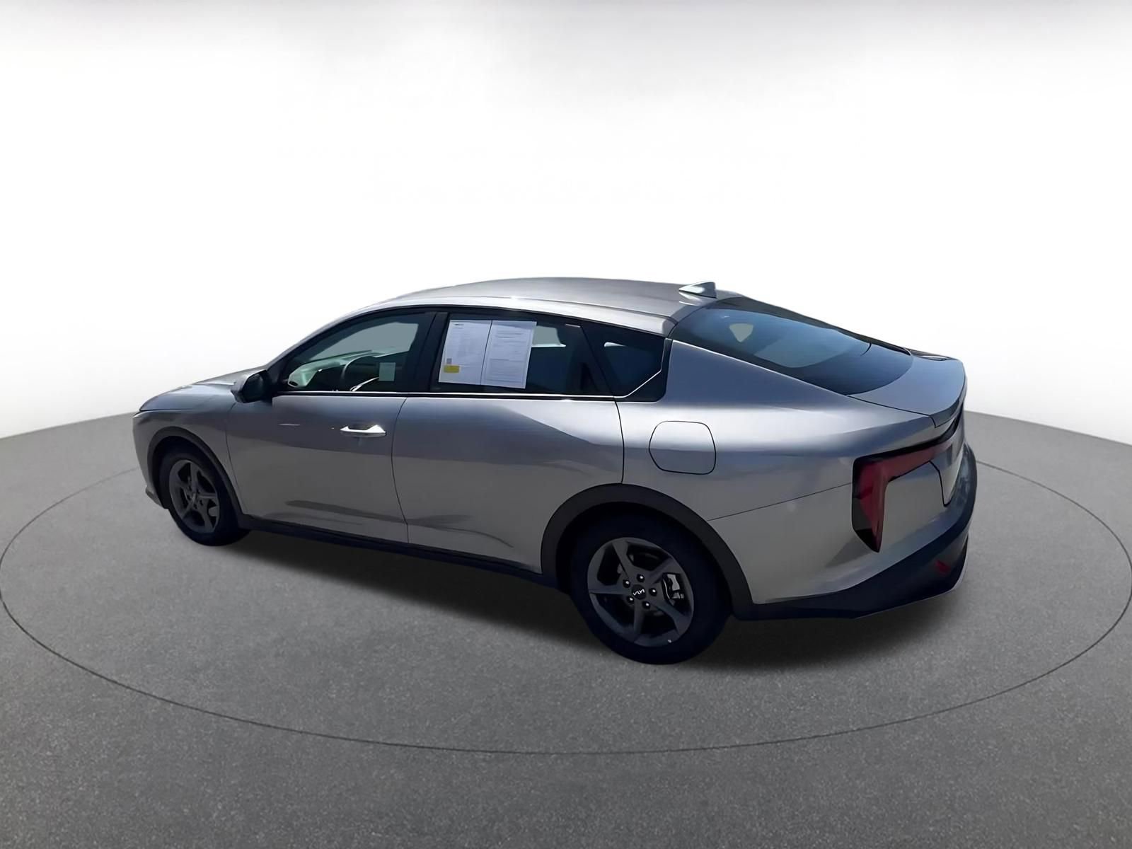 Thumbnail: 2025 Kia K4 - 10