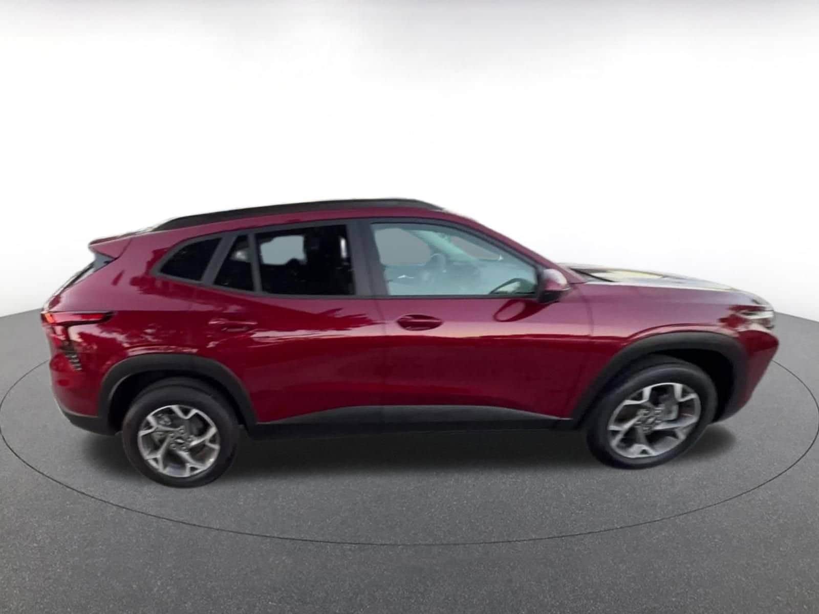 Thumbnail: 2025 Chevrolet Trax - 16