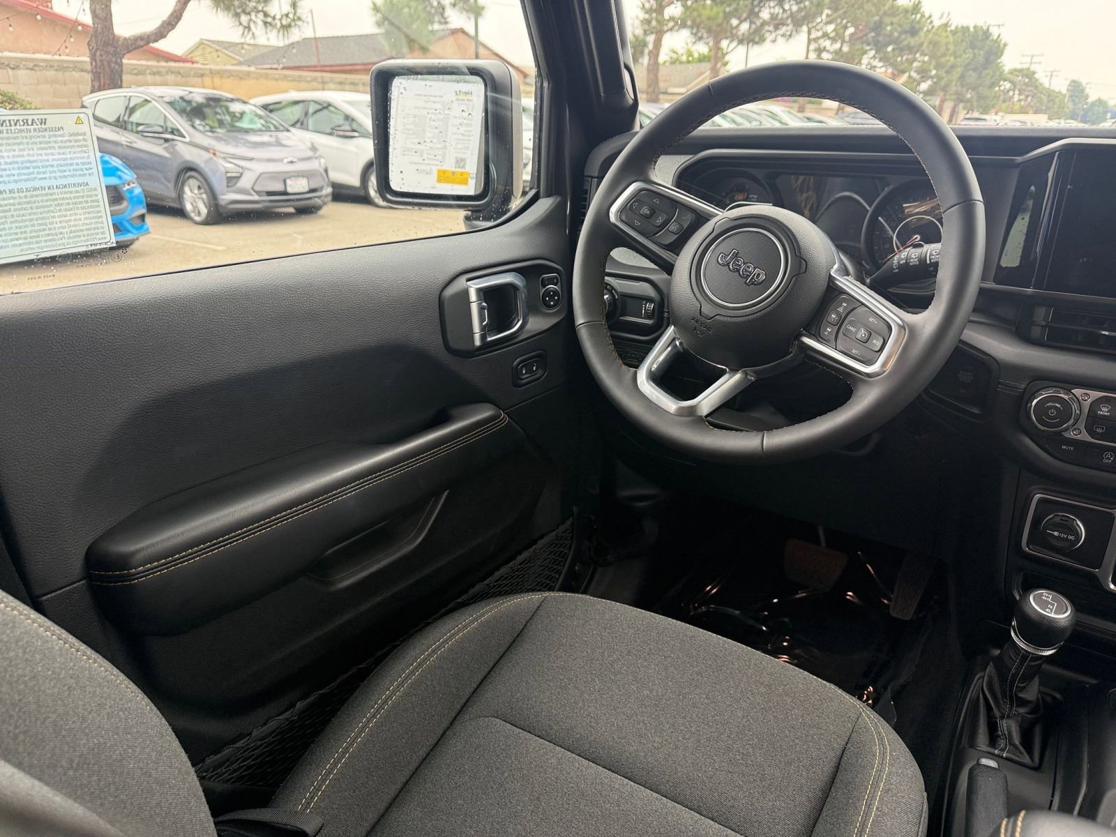 Thumbnail: 2025 Jeep Wrangler - 30