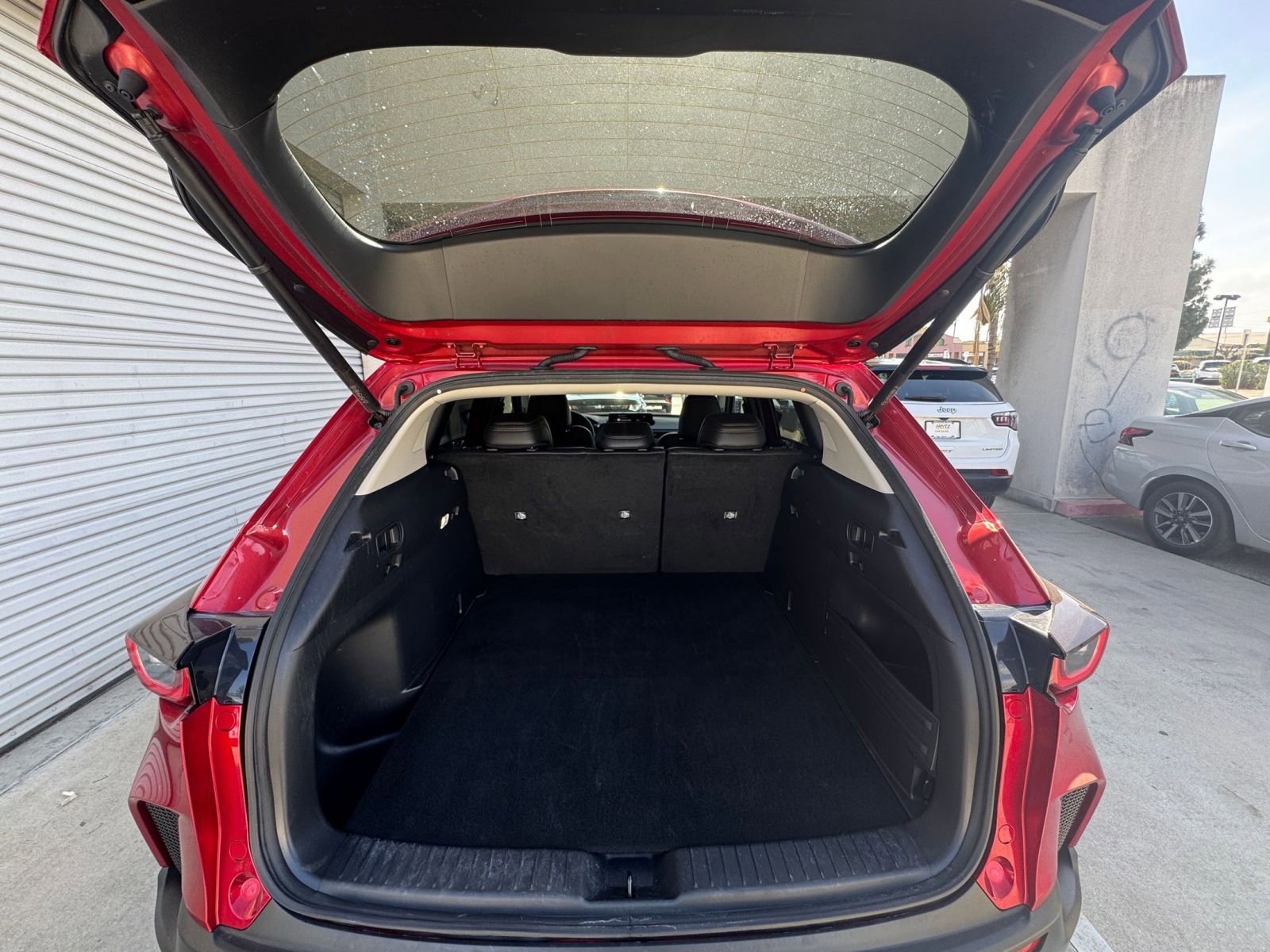 Thumbnail: 2025 Mazda CX-50 - 33