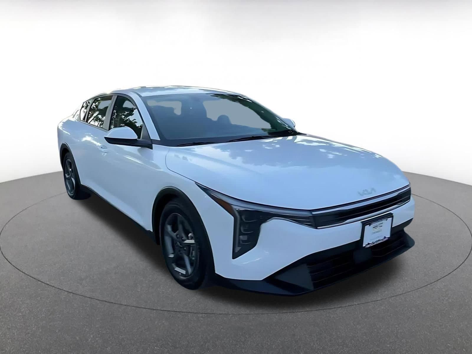 Thumbnail: 2025 Kia K4 - 3