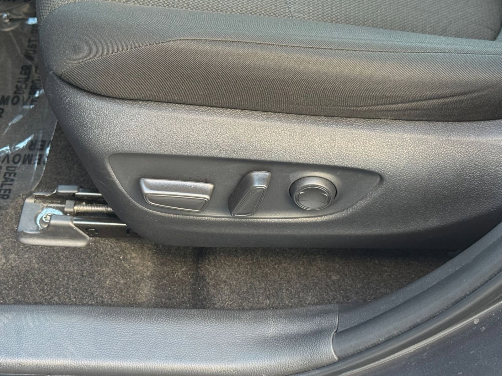 Thumbnail: 2025 Toyota RAV4 - 22