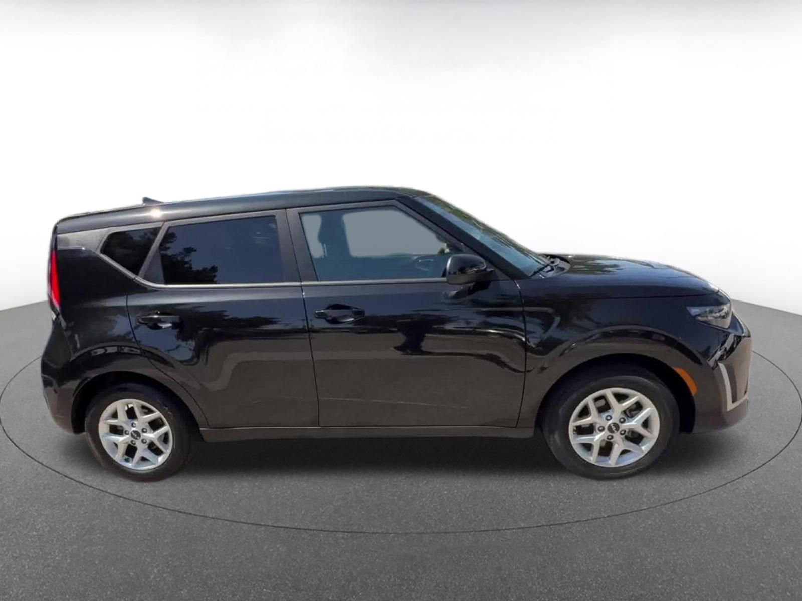 Thumbnail: 2025 Kia Soul - 15