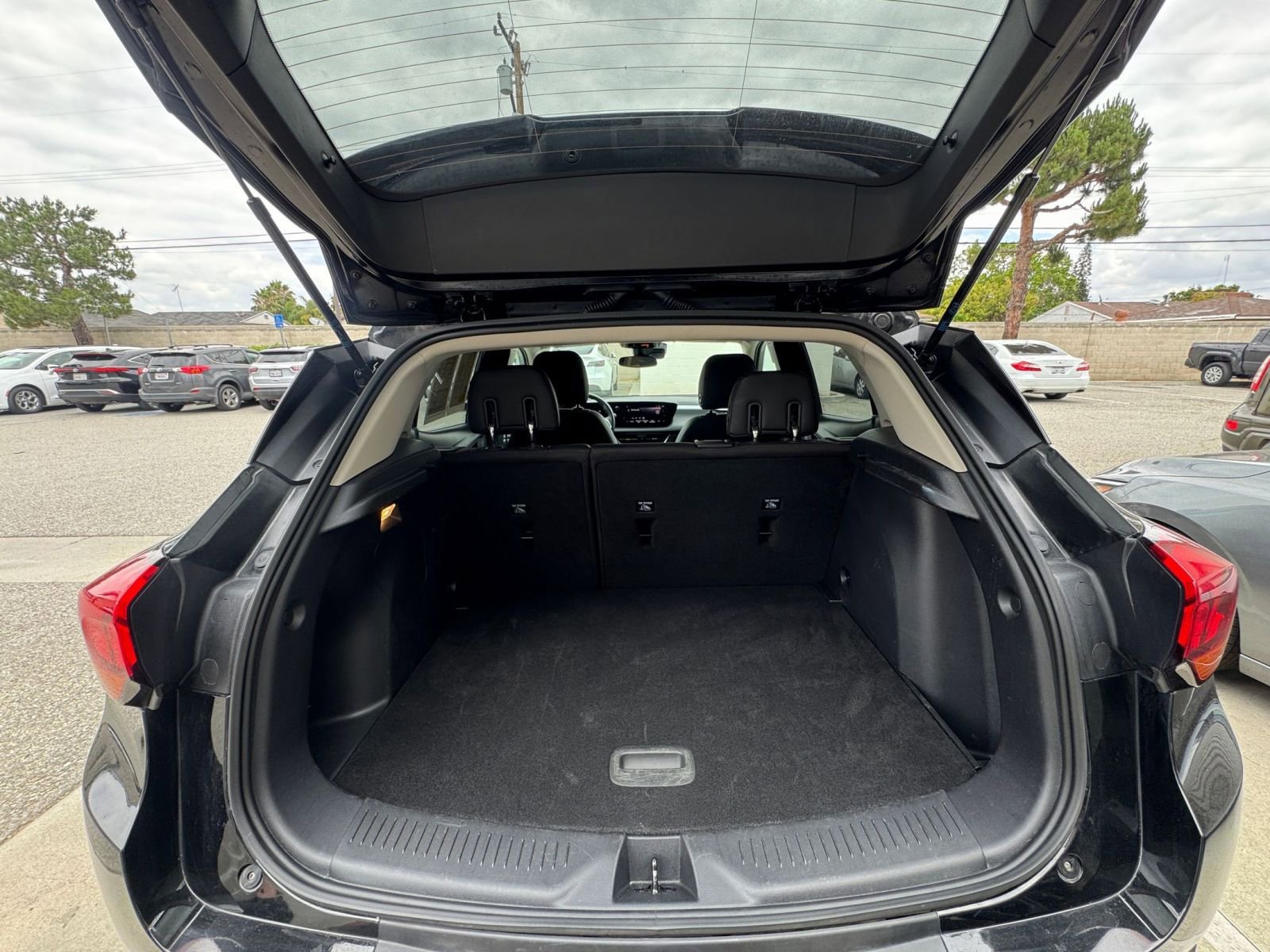 Thumbnail: 2025 Buick Encore GX - 31