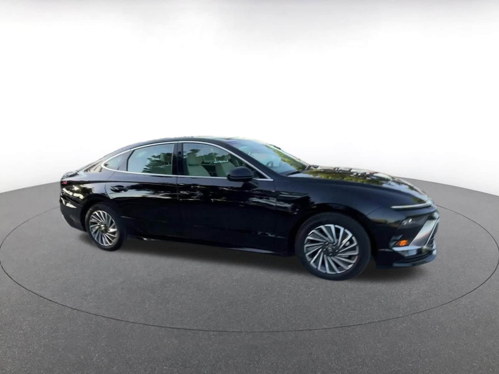 Thumbnail: 2025 Hyundai Sonata - 2