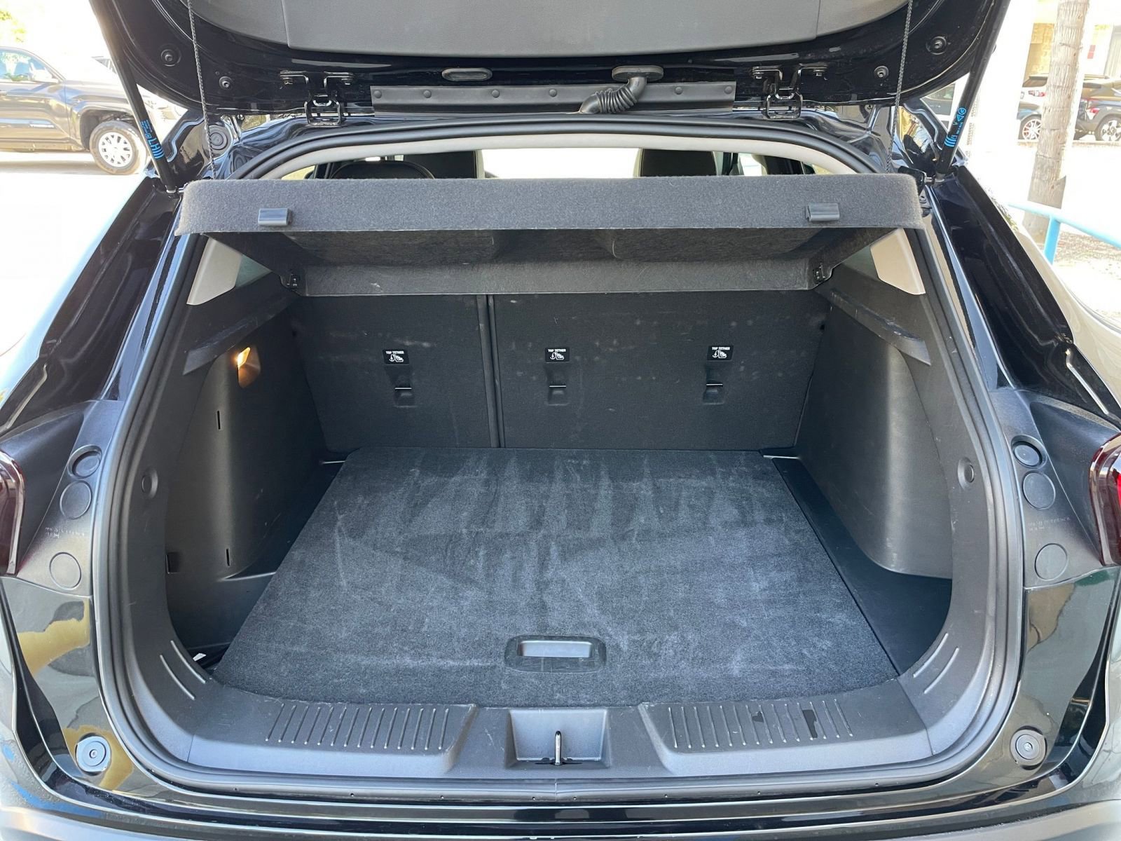 Thumbnail: 2025 Chevrolet Trax - 31