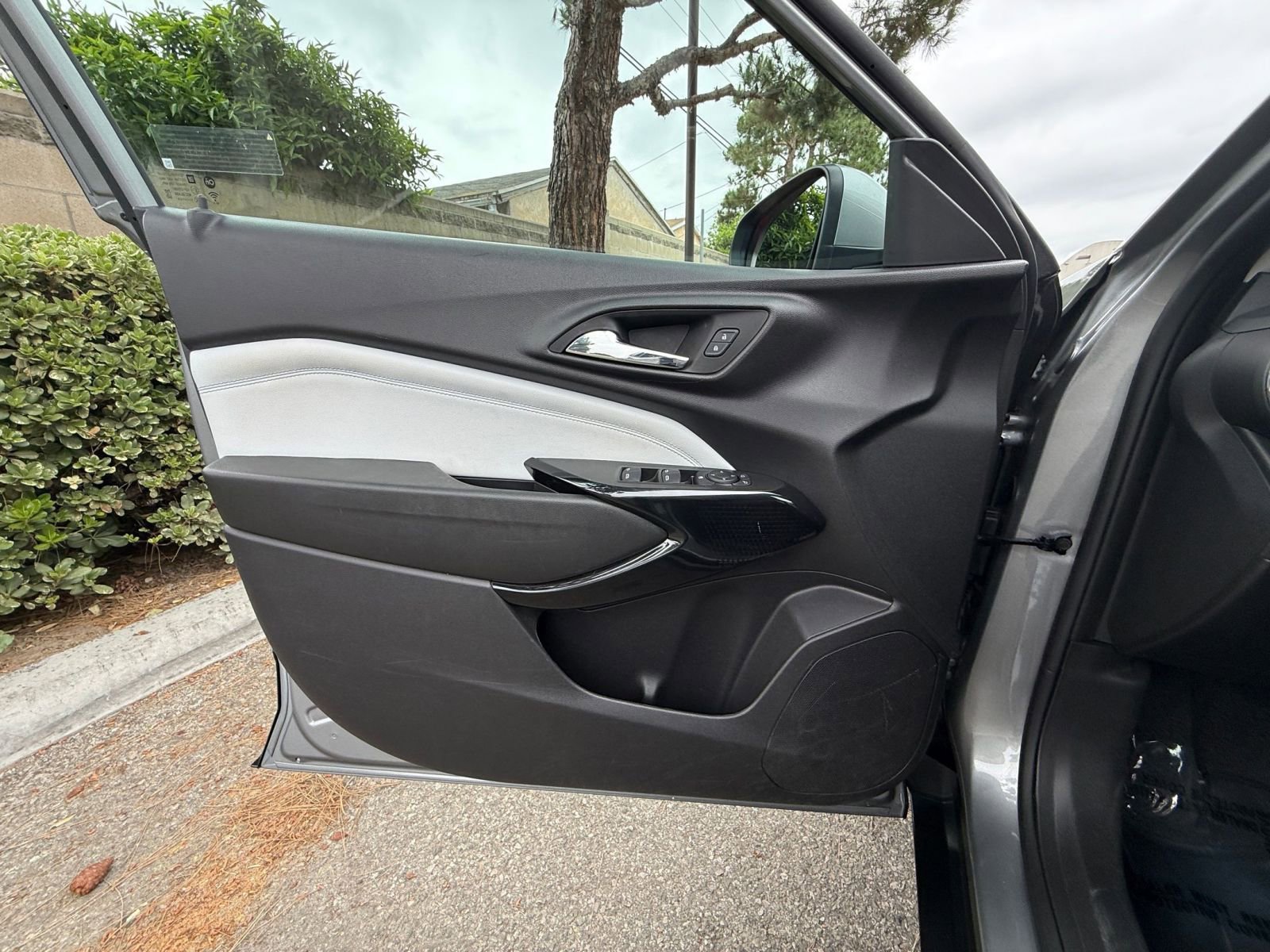 Thumbnail: 2025 Chevrolet Trax - 18