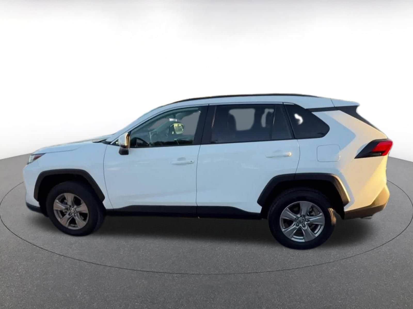 Thumbnail: 2025 Toyota RAV4 - 9
