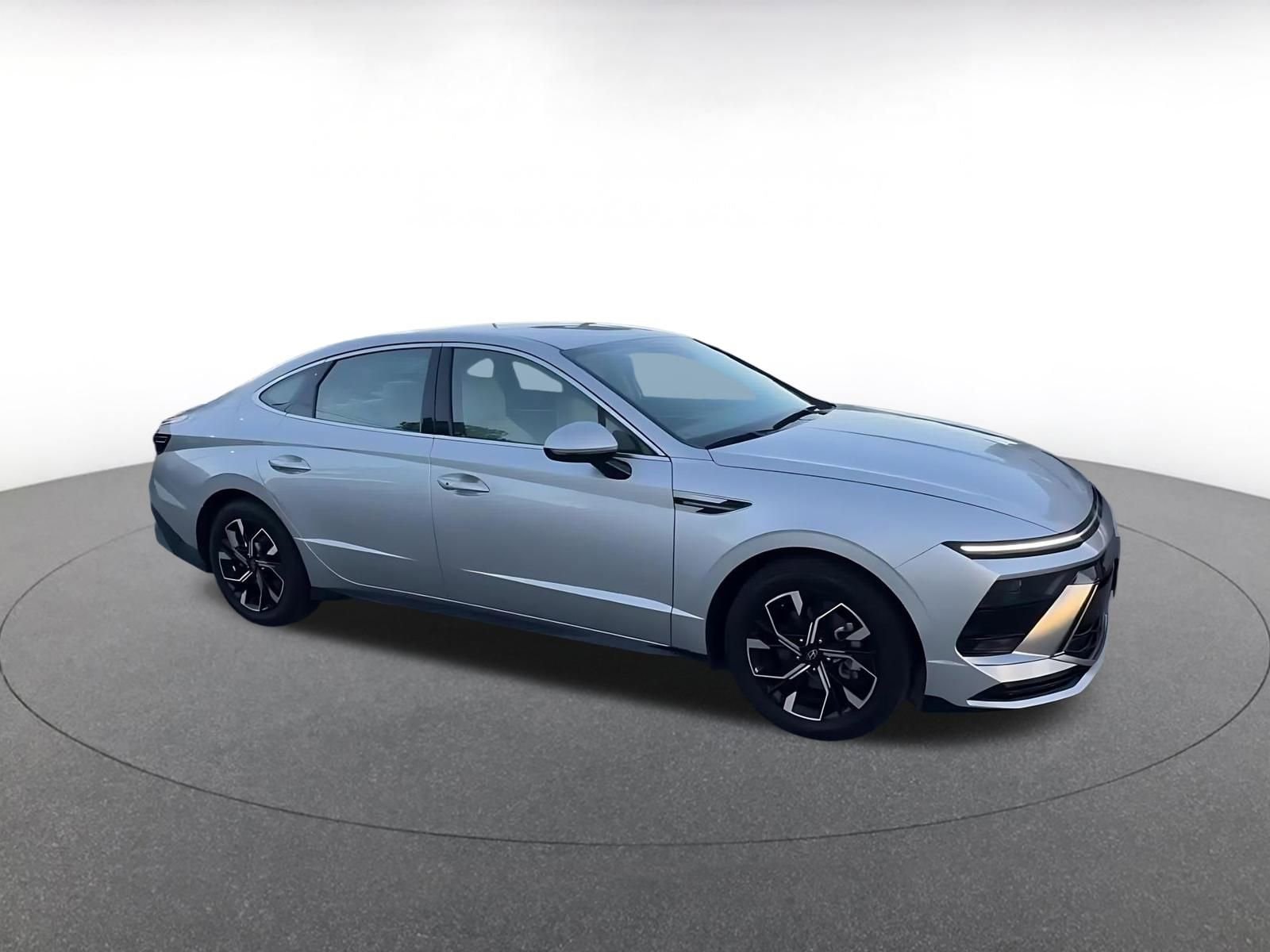 Thumbnail: 2025 Hyundai Sonata - 2