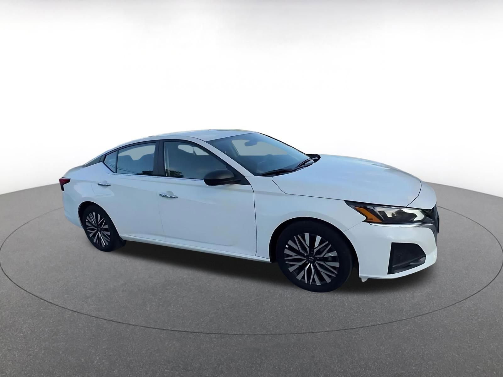 Thumbnail: 2025 Nissan Altima - 2