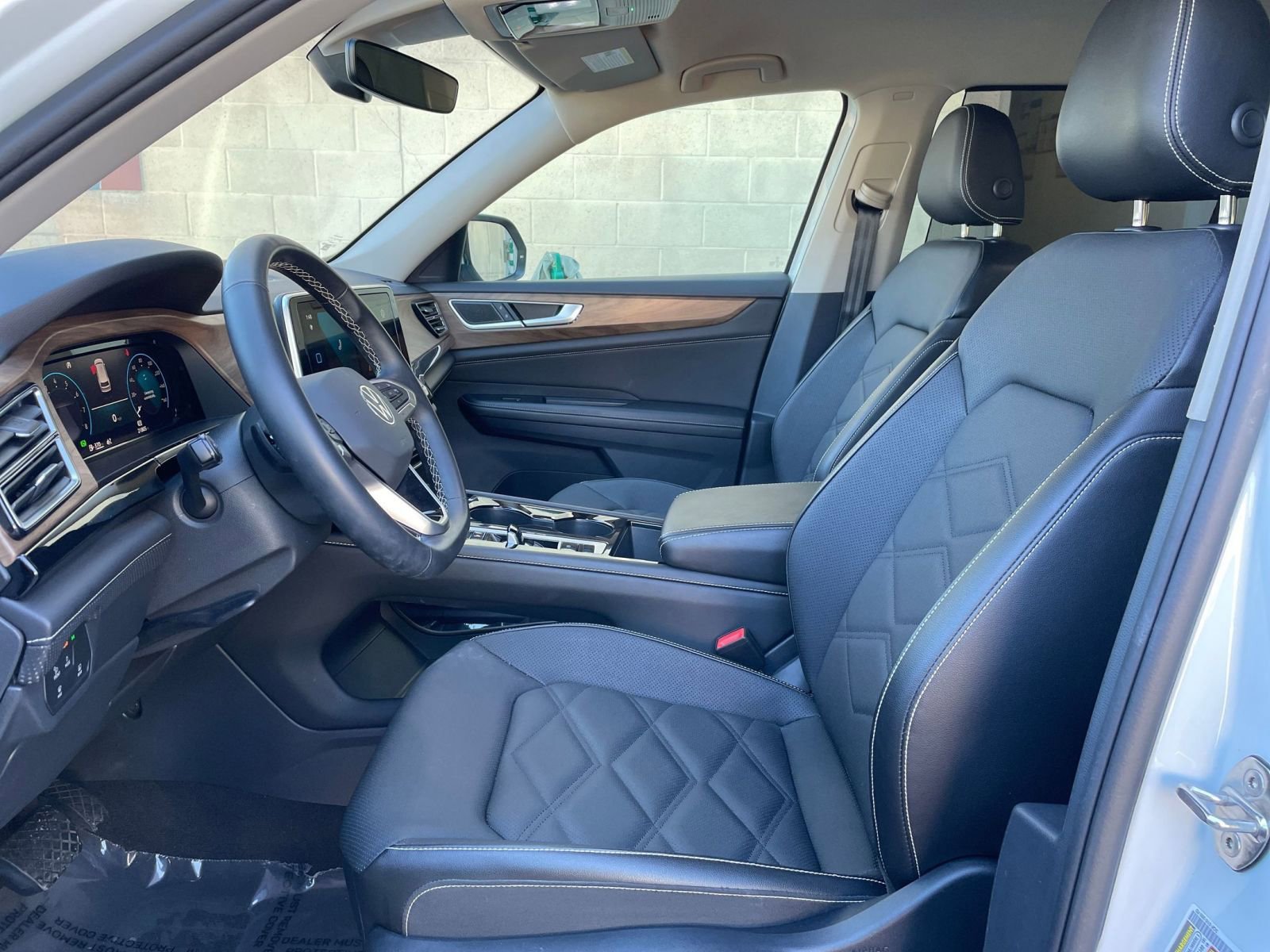 Thumbnail: 2025 Volkswagen Atlas - 27