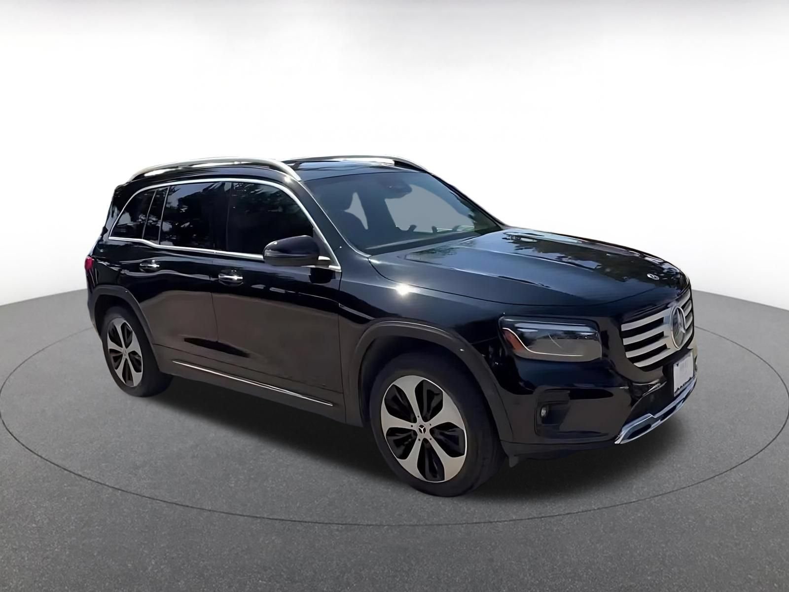 Thumbnail: 2025 Mercedes-Benz GLB - 2