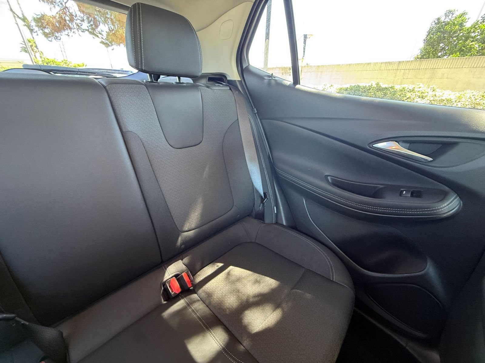 Thumbnail: 2025 Buick Encore GX - 34