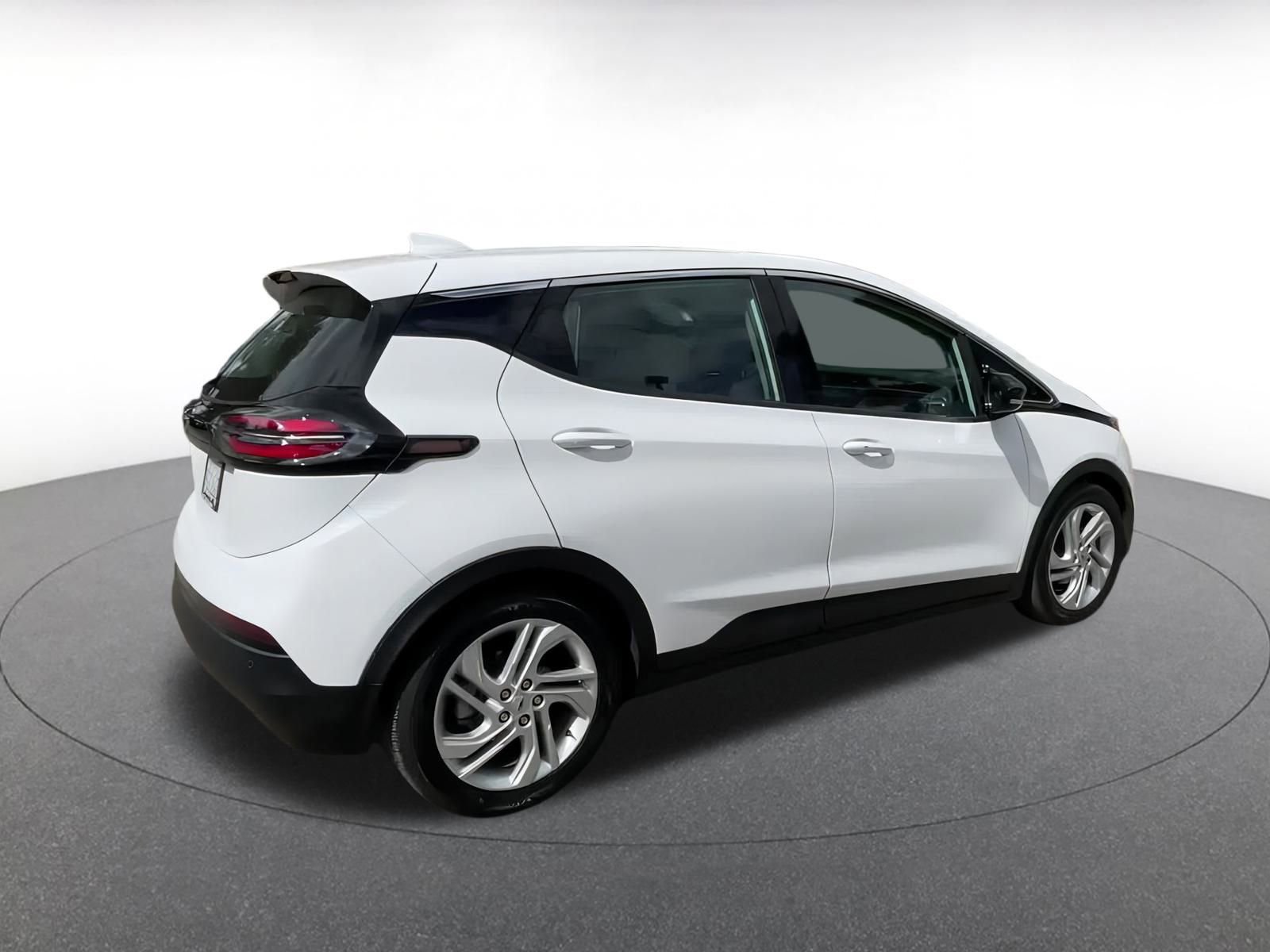 Thumbnail: 2023 Chevrolet Bolt EV - 15