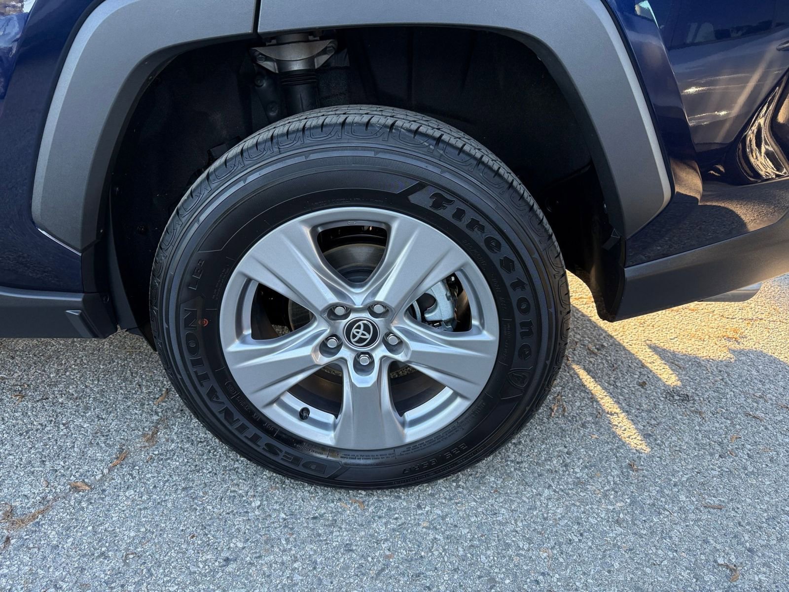 Thumbnail: 2025 Toyota RAV4 - 27