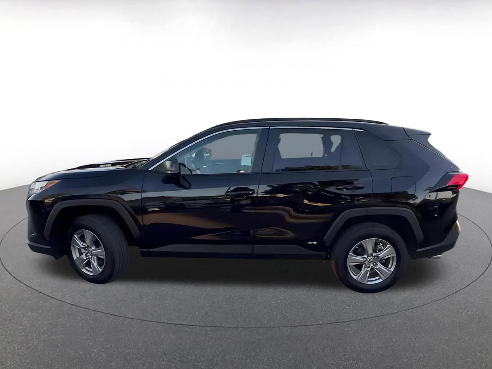 Thumbnail: 2025 Toyota RAV4 - 9