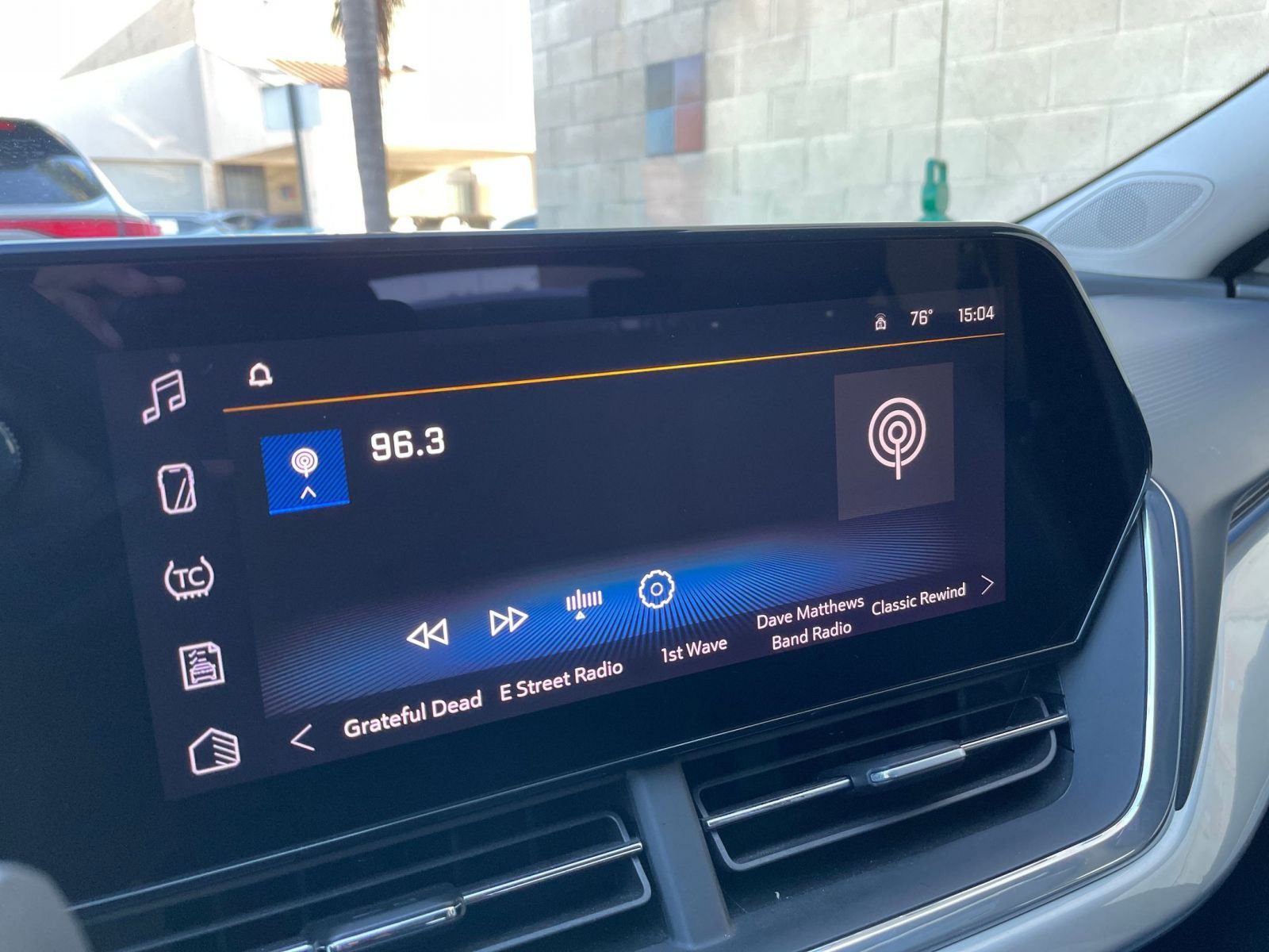 Thumbnail: 2025 Chevrolet Trax - 21