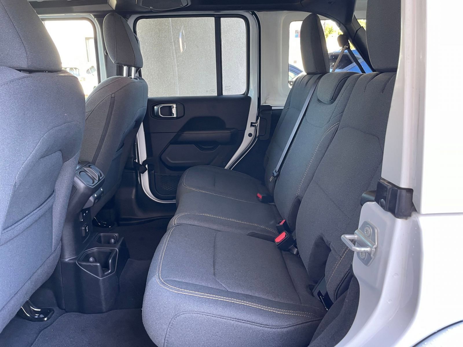 Thumbnail: 2025 Jeep Wrangler - 25