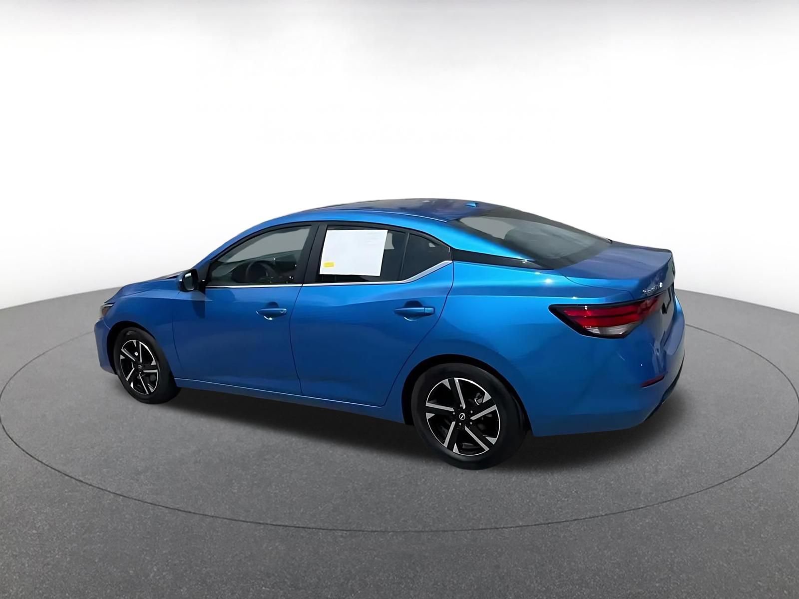 Thumbnail: 2025 Nissan Sentra - 9