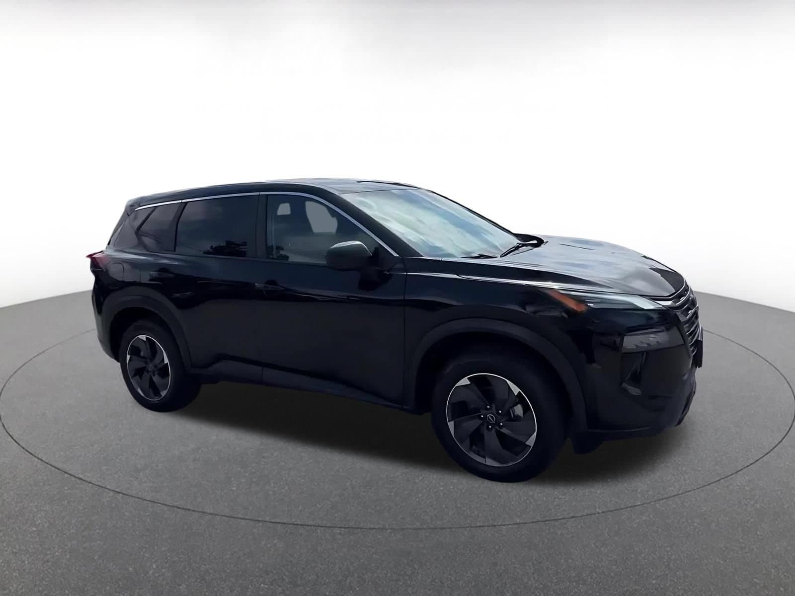 Thumbnail: 2025 Nissan Rogue - 2