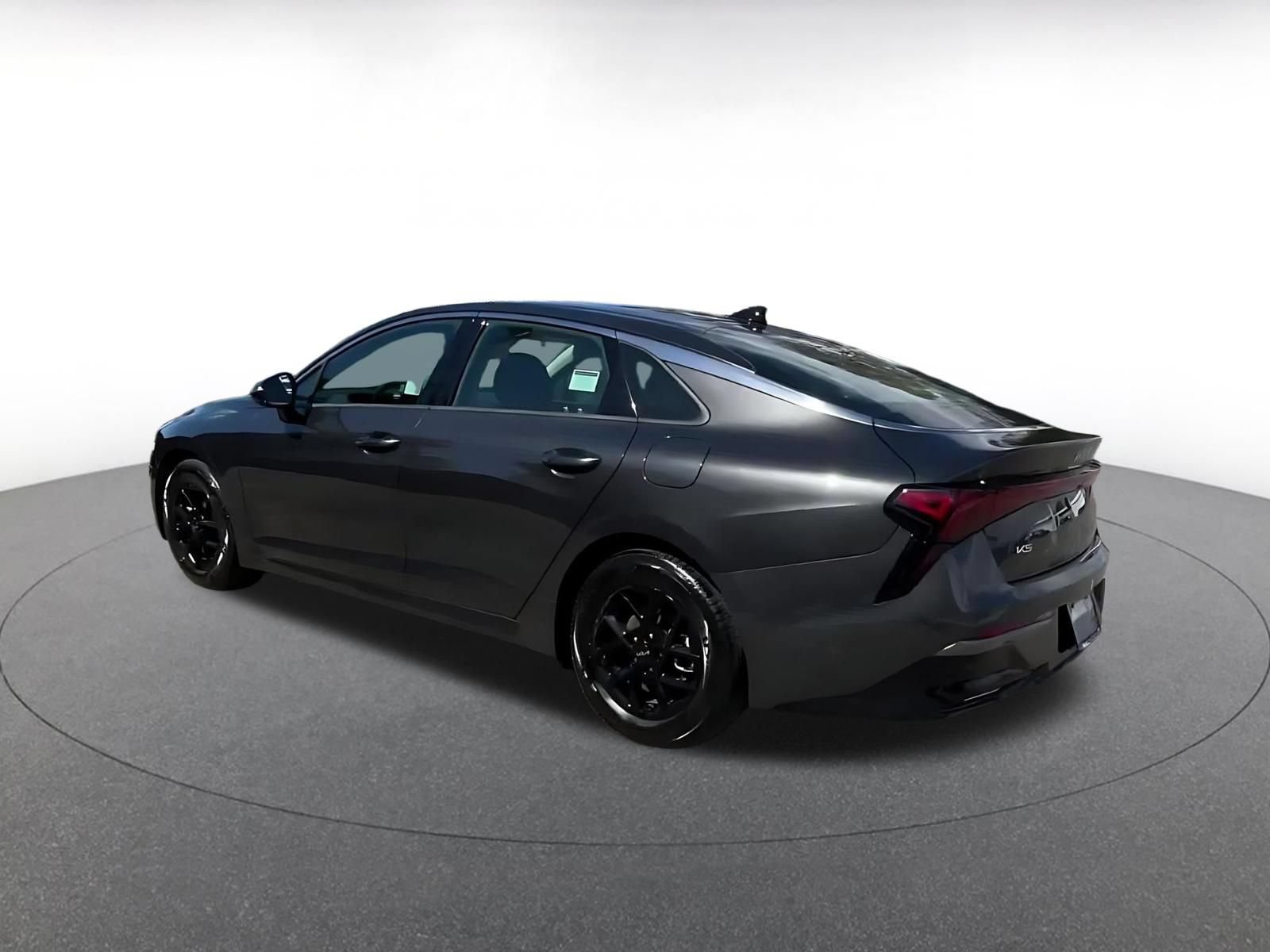 Thumbnail: 2025 Kia K5 - 10