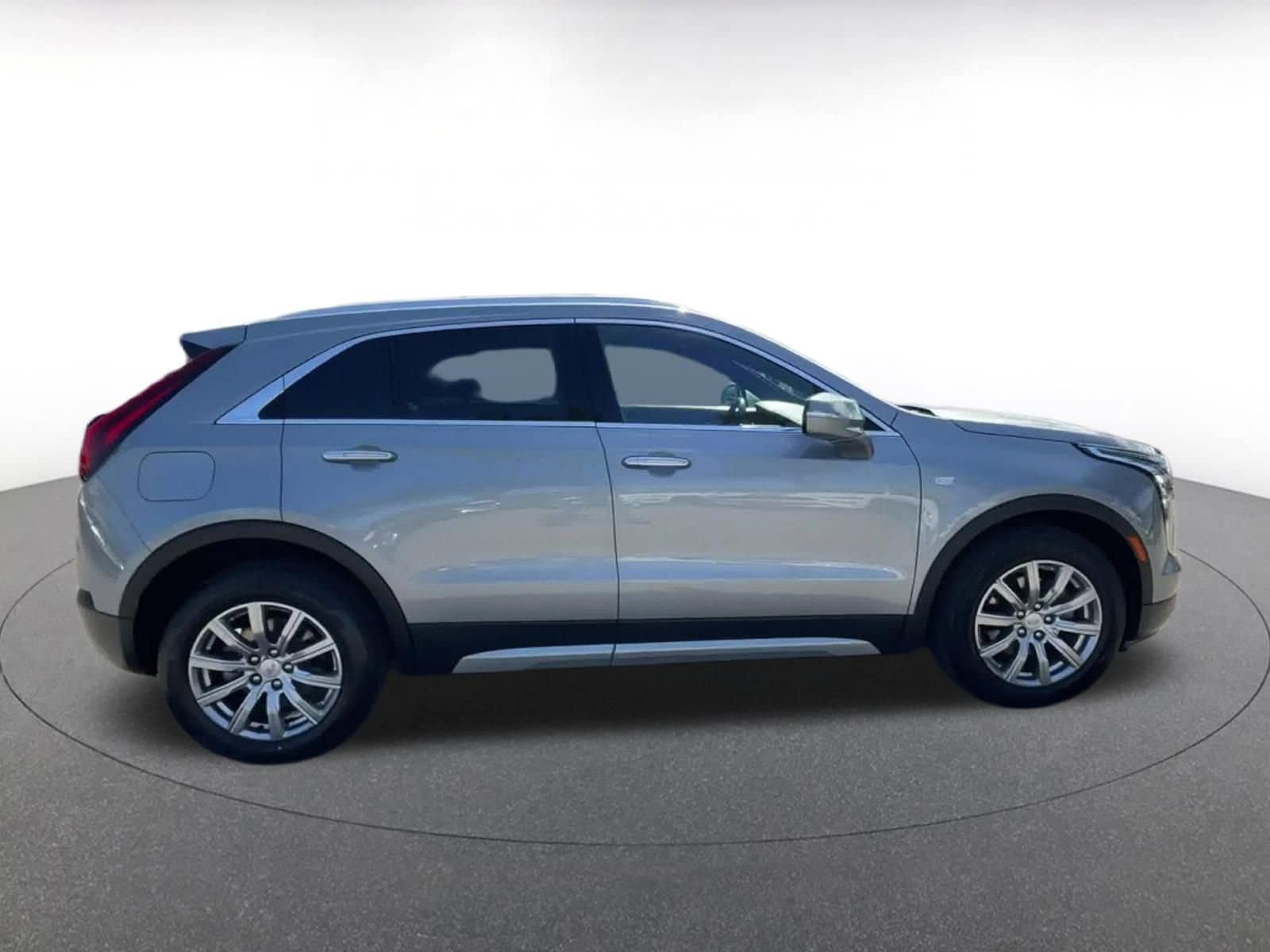 Thumbnail: 2023 Cadillac XT4 - 16