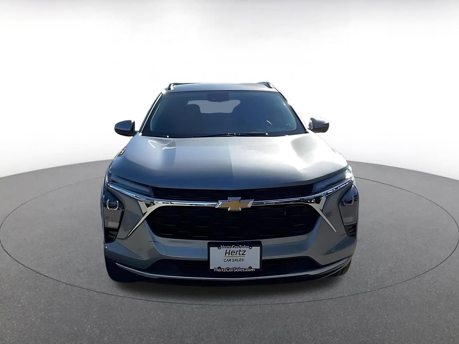 Thumbnail: 2025 Chevrolet Trax - 4