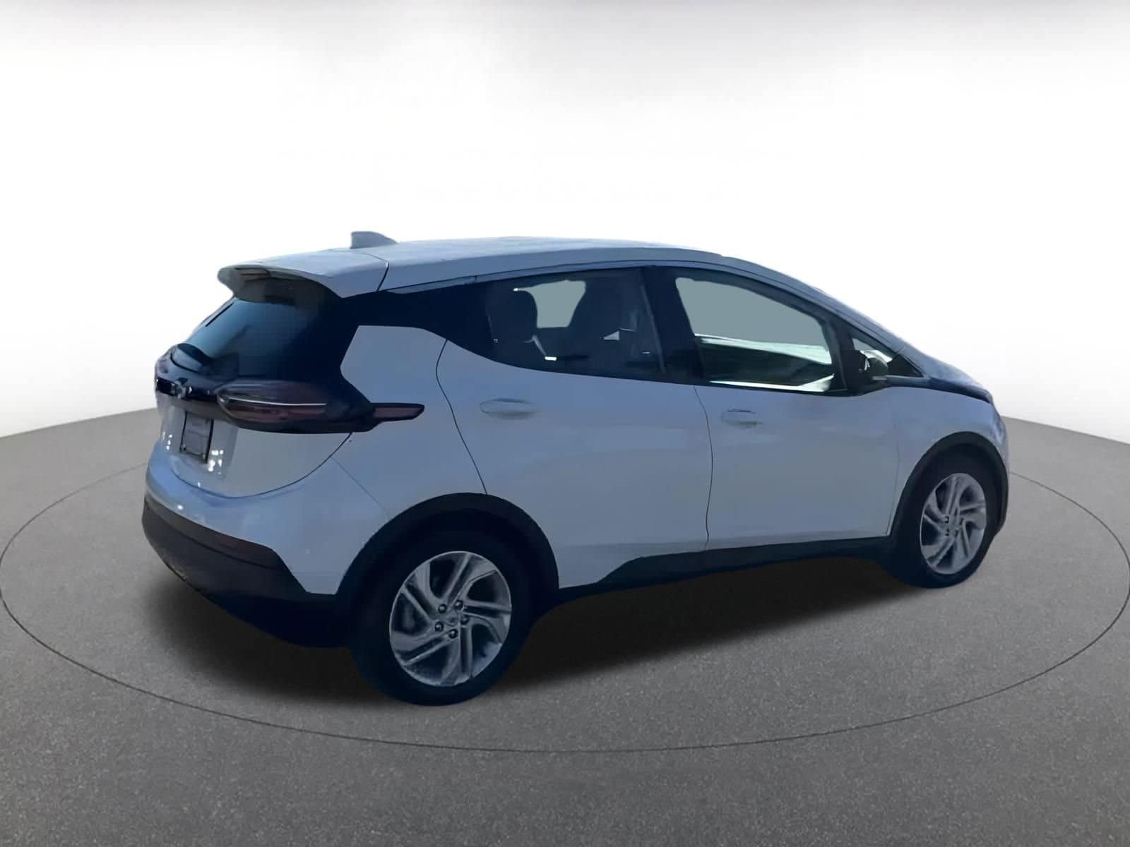 Thumbnail: 2023 Chevrolet Bolt EV - 15