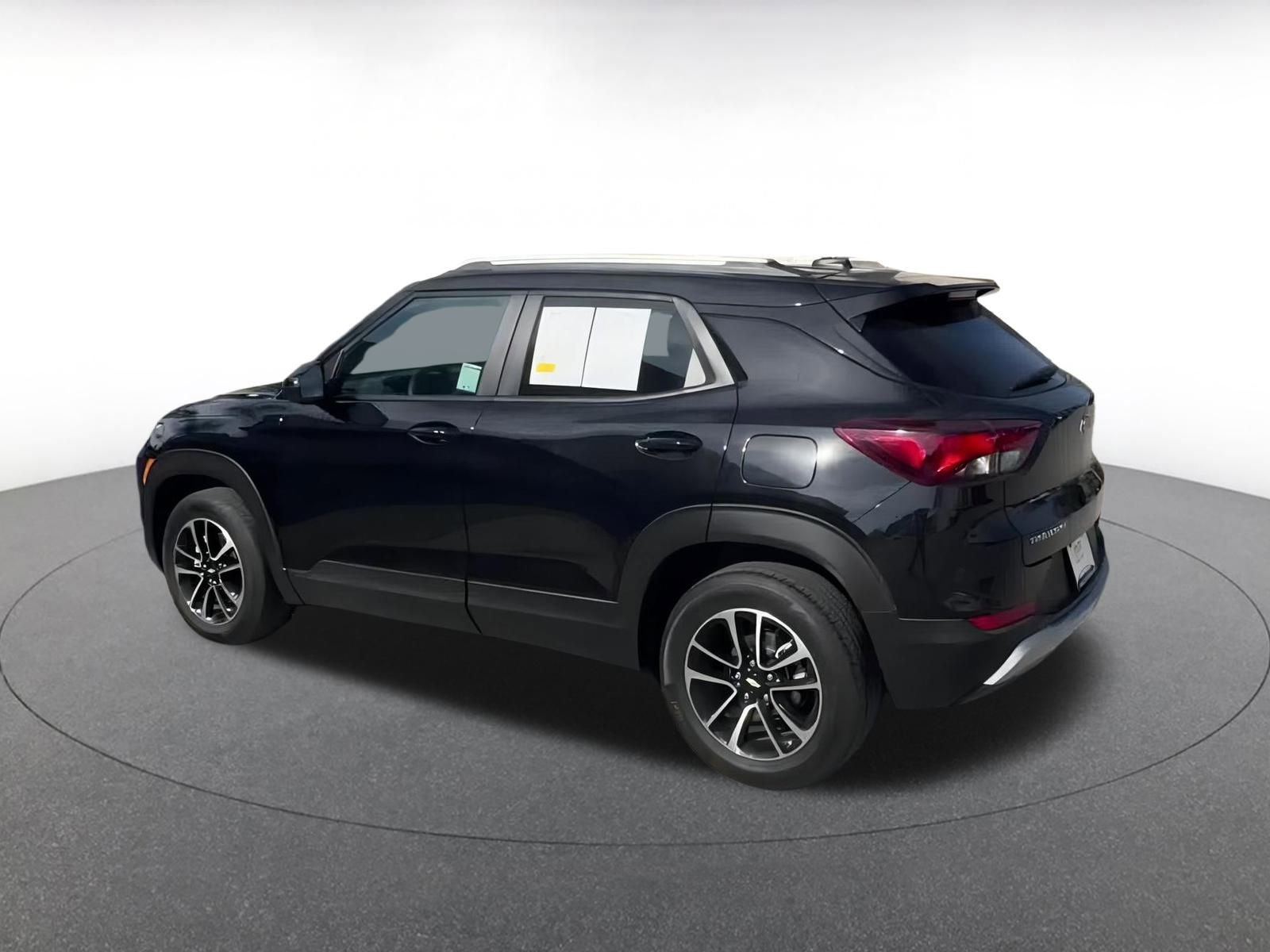 Thumbnail: 2025 Chevrolet TrailBlazer - 10