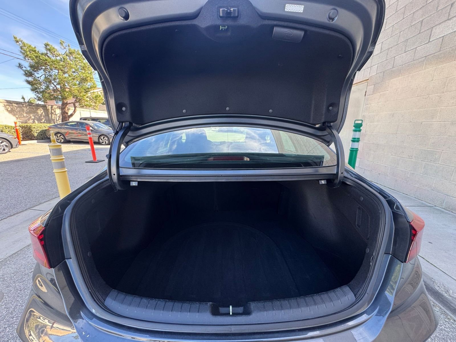 Thumbnail: 2023 Kia Forte - 29