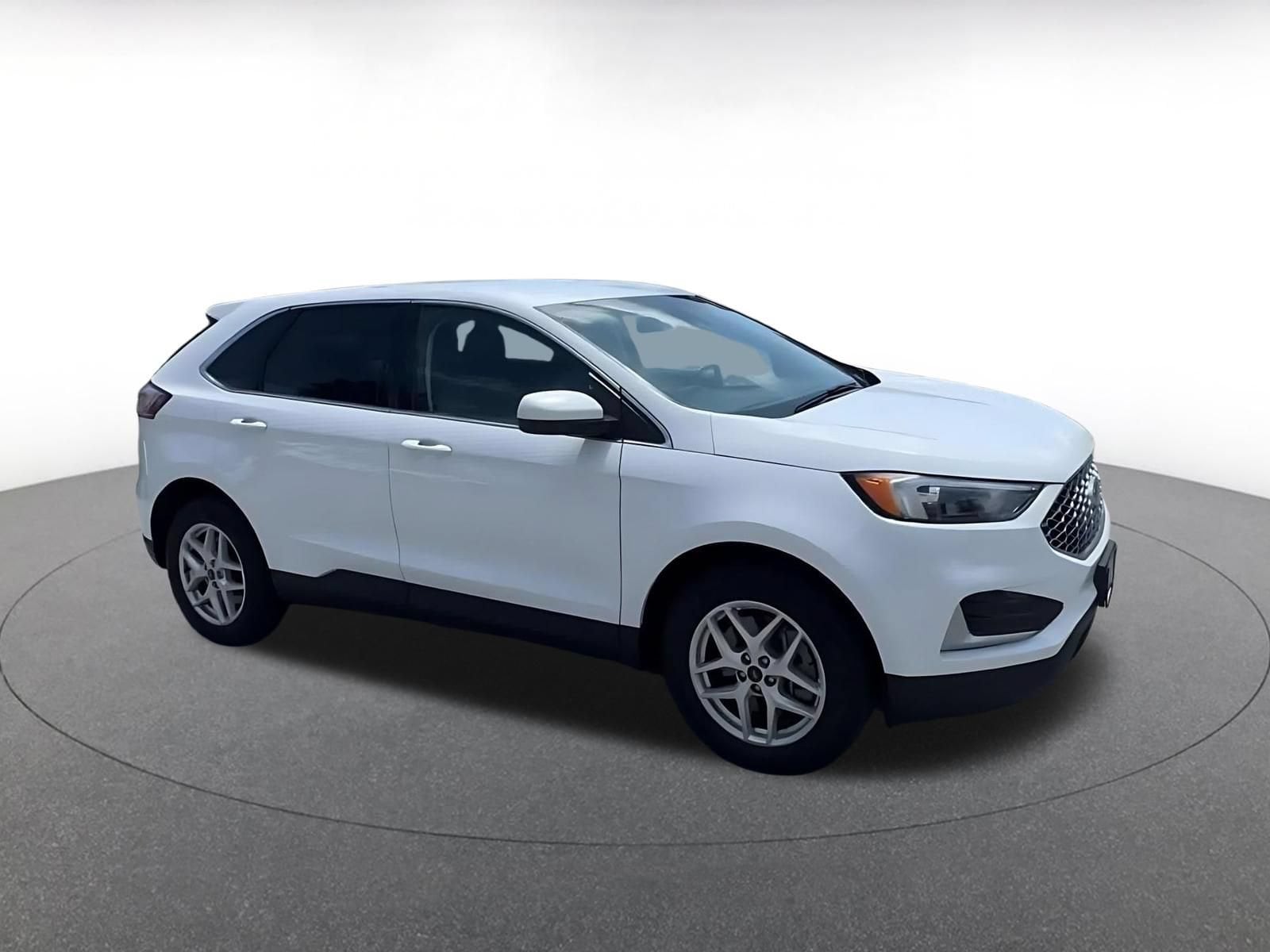 Thumbnail: 2024 Ford Edge - 2