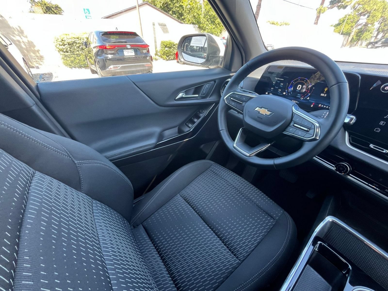 Thumbnail: 2025 Chevrolet Equinox - 34