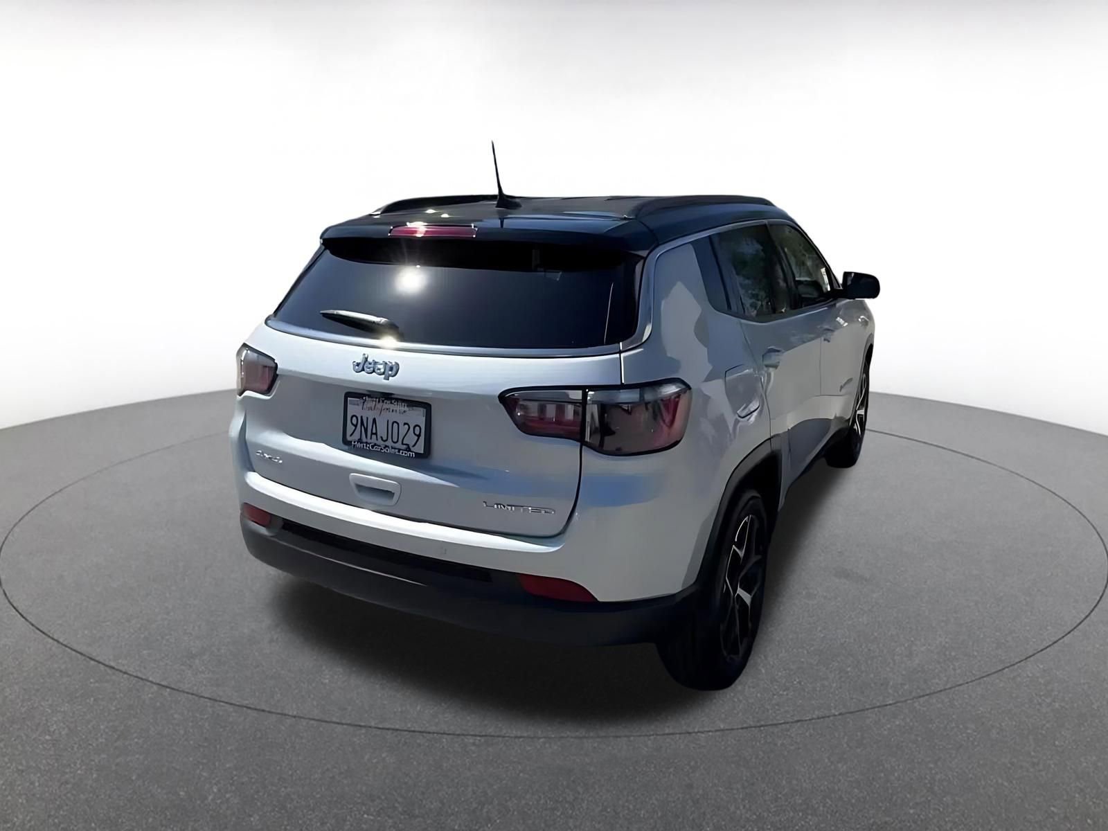 Thumbnail: 2025 Jeep Compass - 14