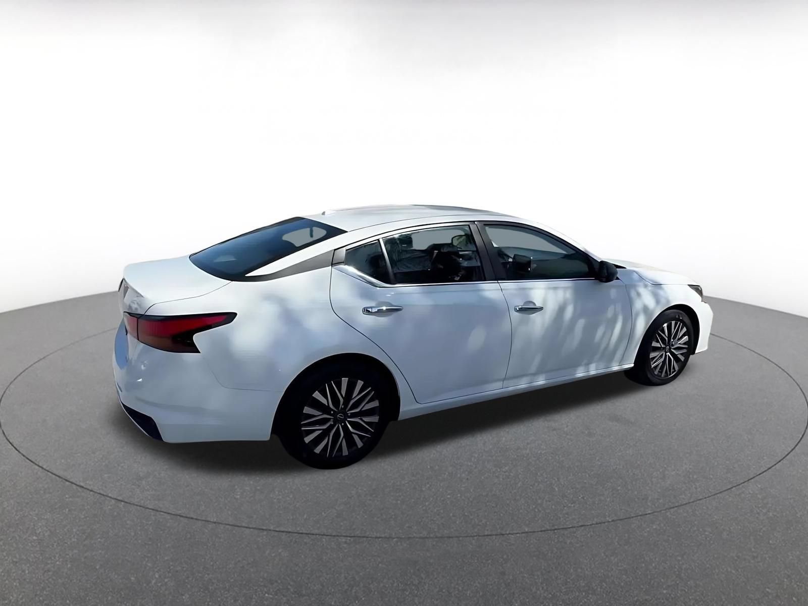 Thumbnail: 2025 Nissan Altima - 15