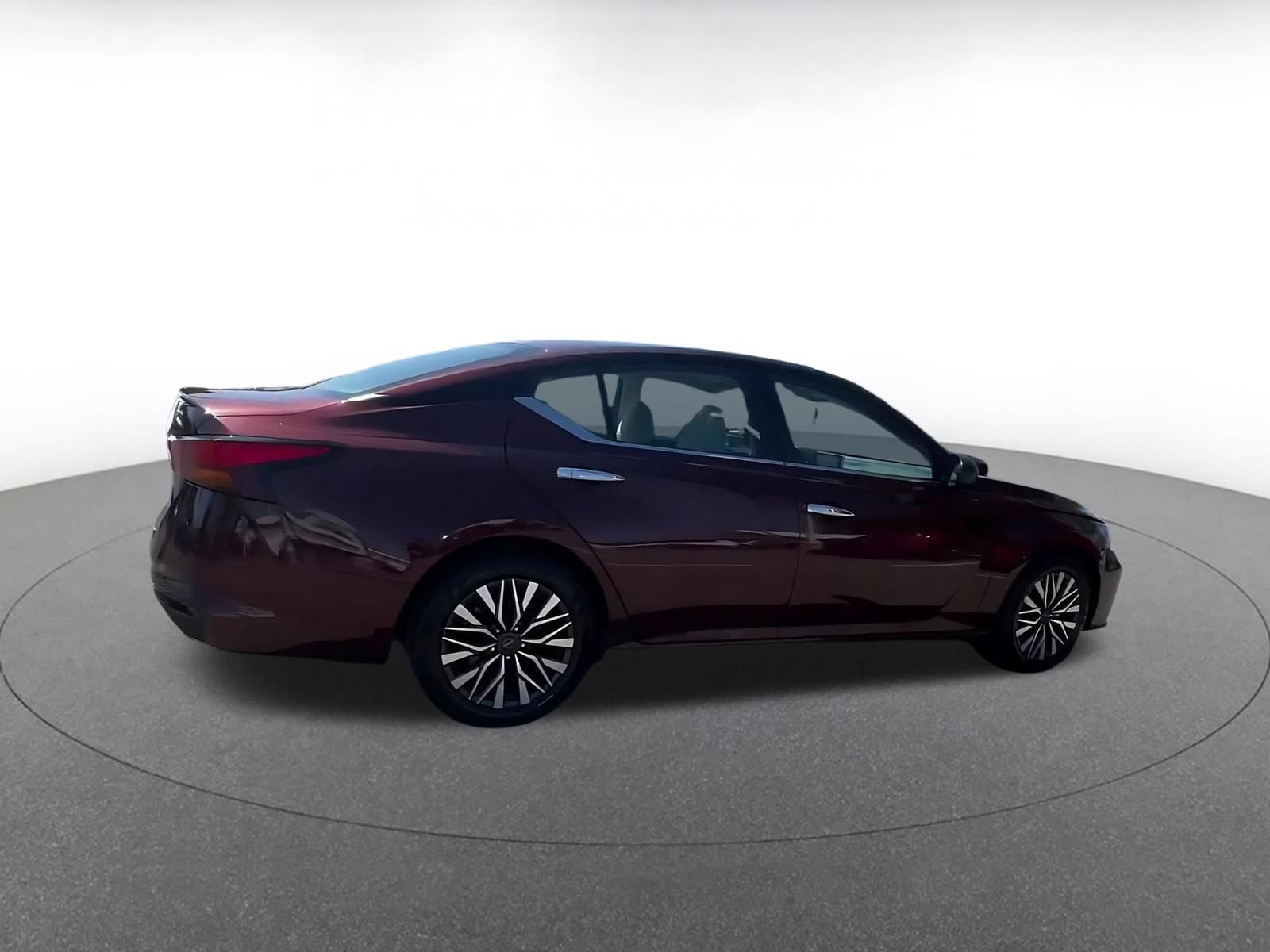 Thumbnail: 2025 Nissan Altima - 15