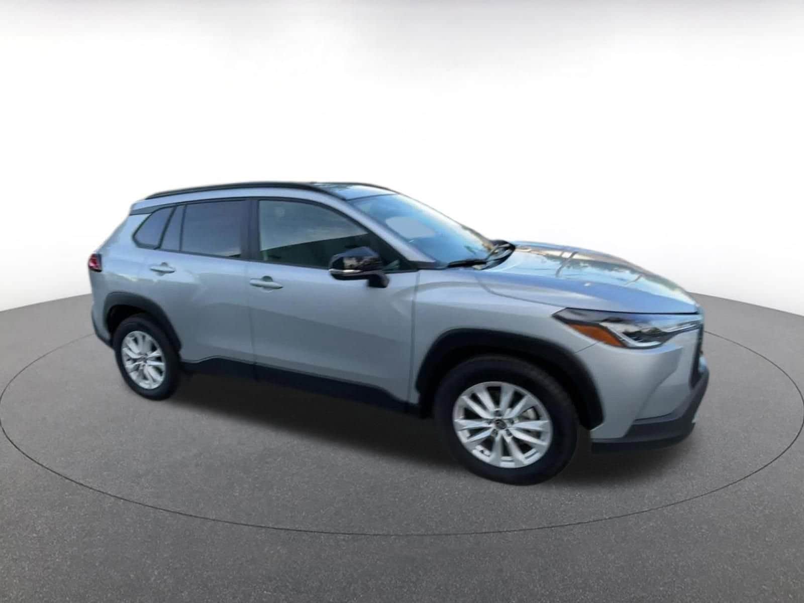 Thumbnail: 2025 Toyota Corolla Cross - 2