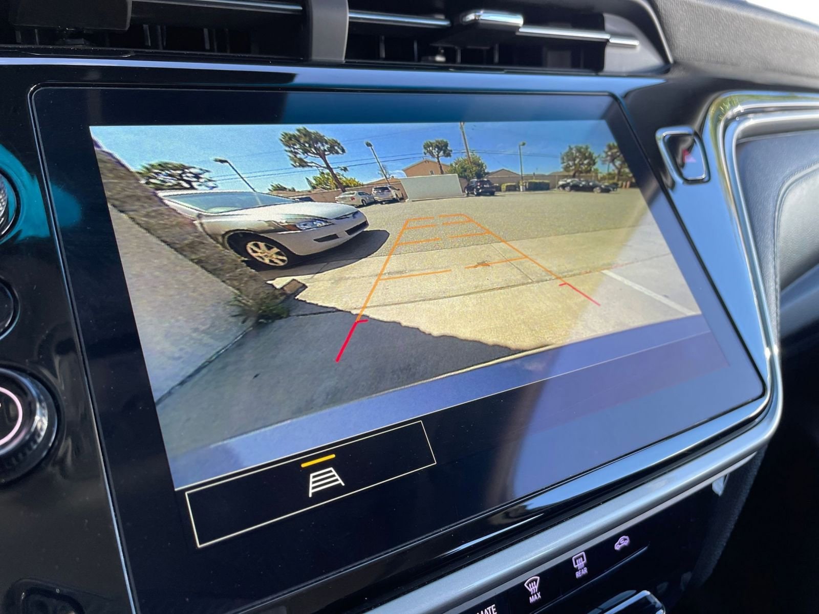 Thumbnail: 2023 Chevrolet Bolt EV - 17