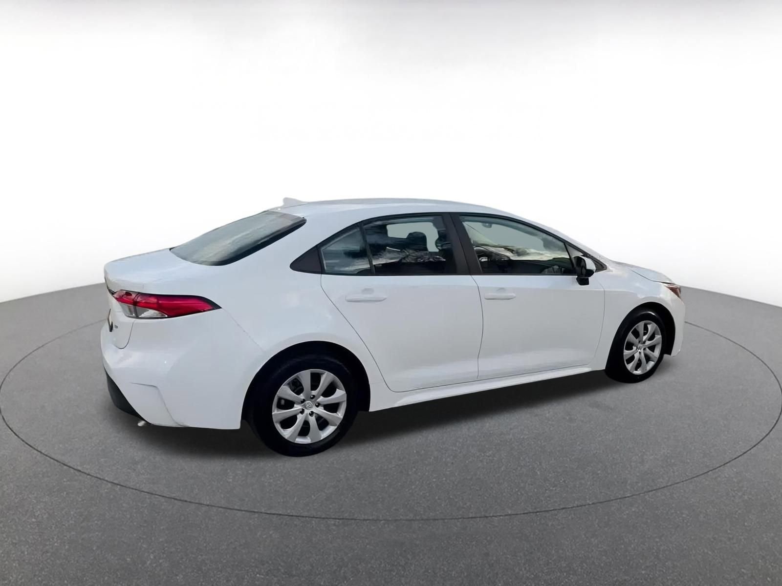 Thumbnail: 2025 Toyota Corolla - 15