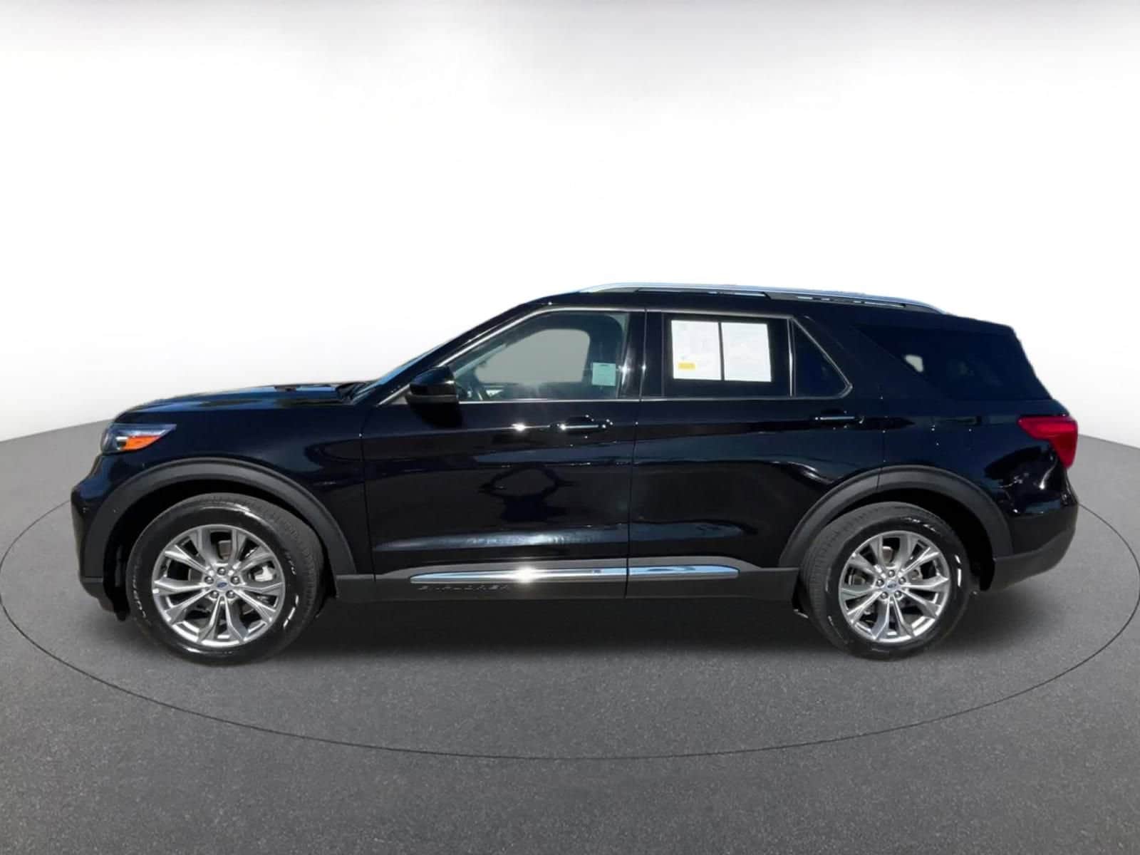 Thumbnail: 2023 Ford Explorer - 9