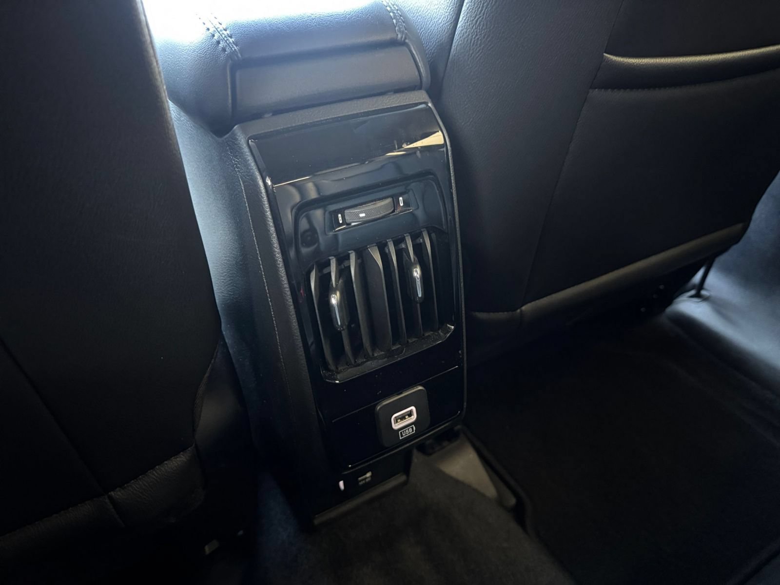 Thumbnail: 2025 Jeep Compass - 23