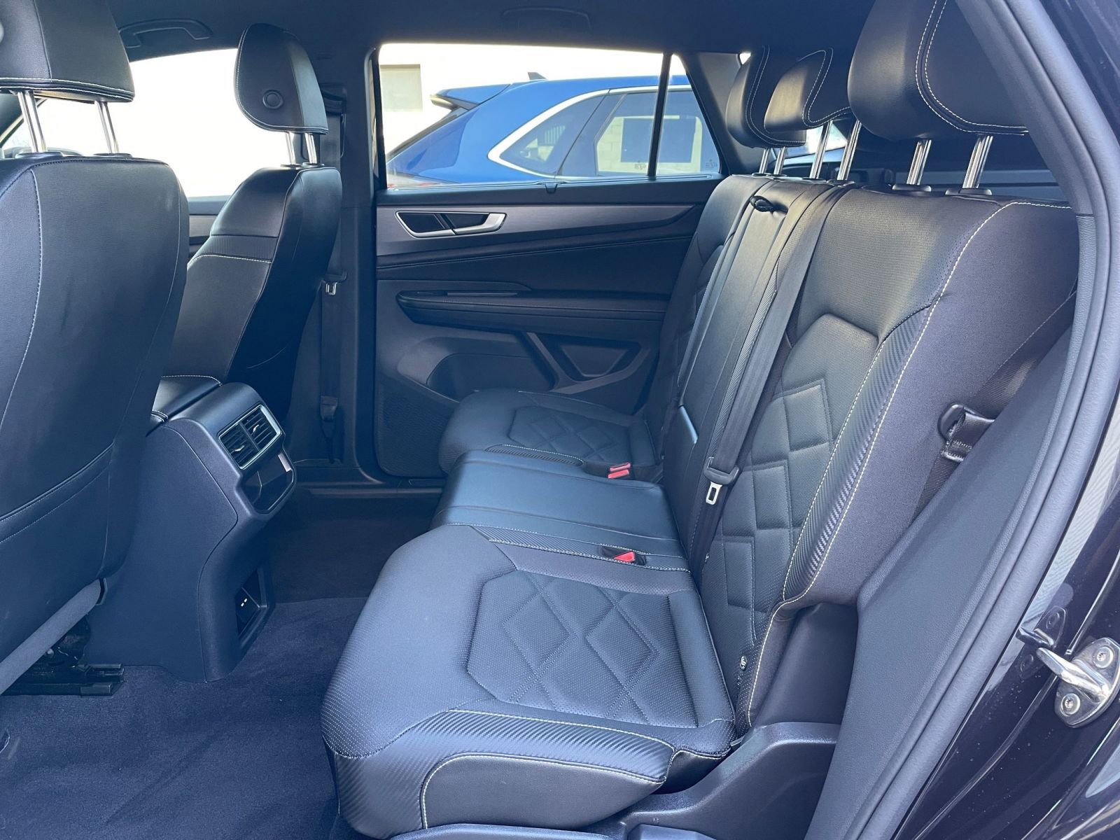 Thumbnail: 2025 Volkswagen Atlas - 25