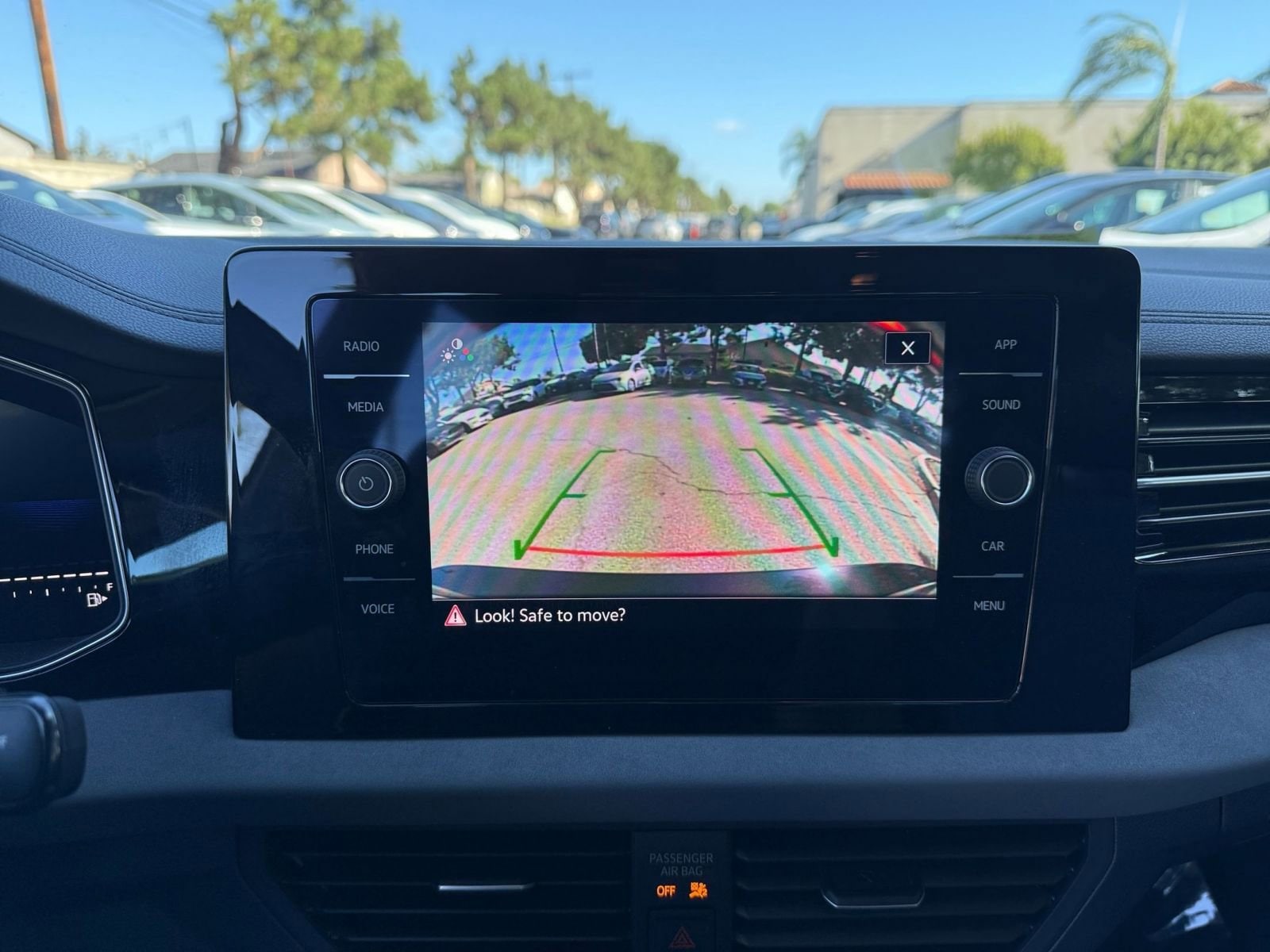 Thumbnail: 2025 Volkswagen Jetta - 17