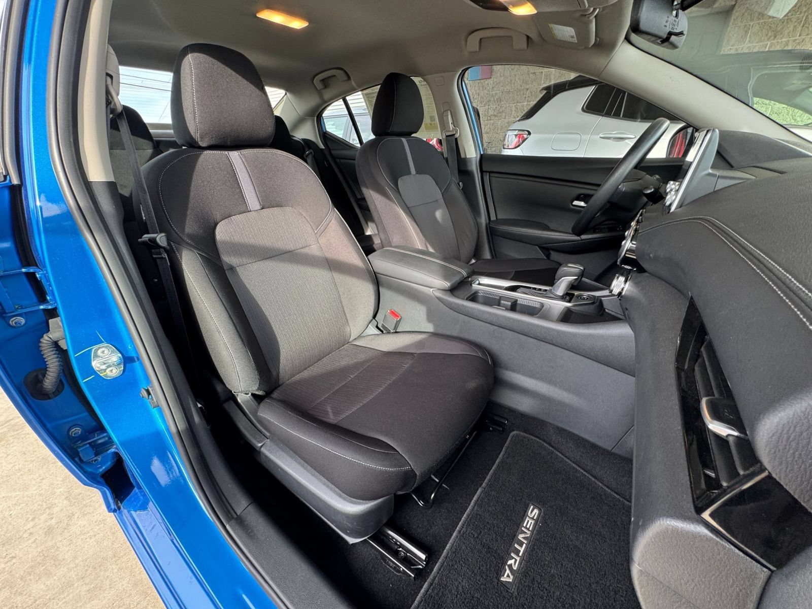 Thumbnail: 2025 Nissan Sentra - 34