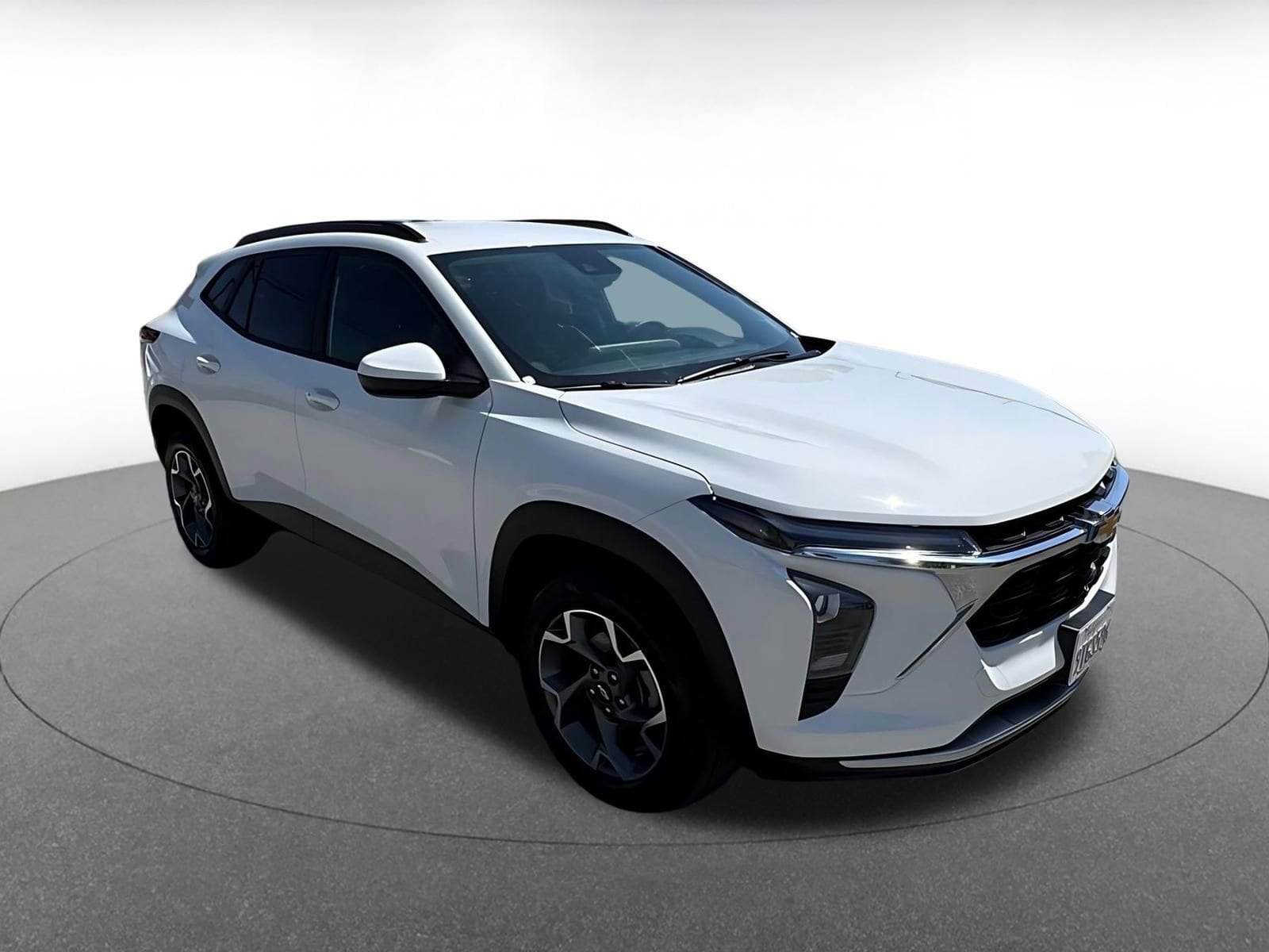 Thumbnail: 2025 Chevrolet Trax - 1