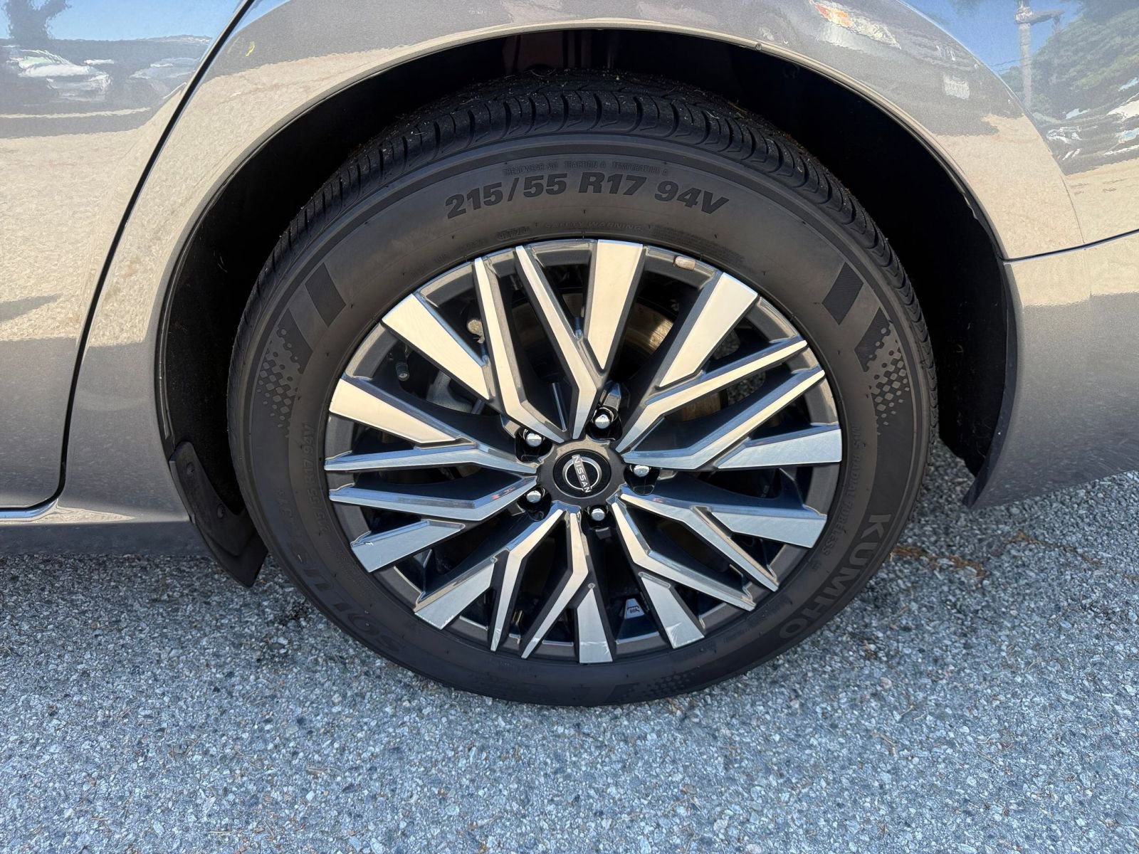 Thumbnail: 2025 Nissan Altima - 27