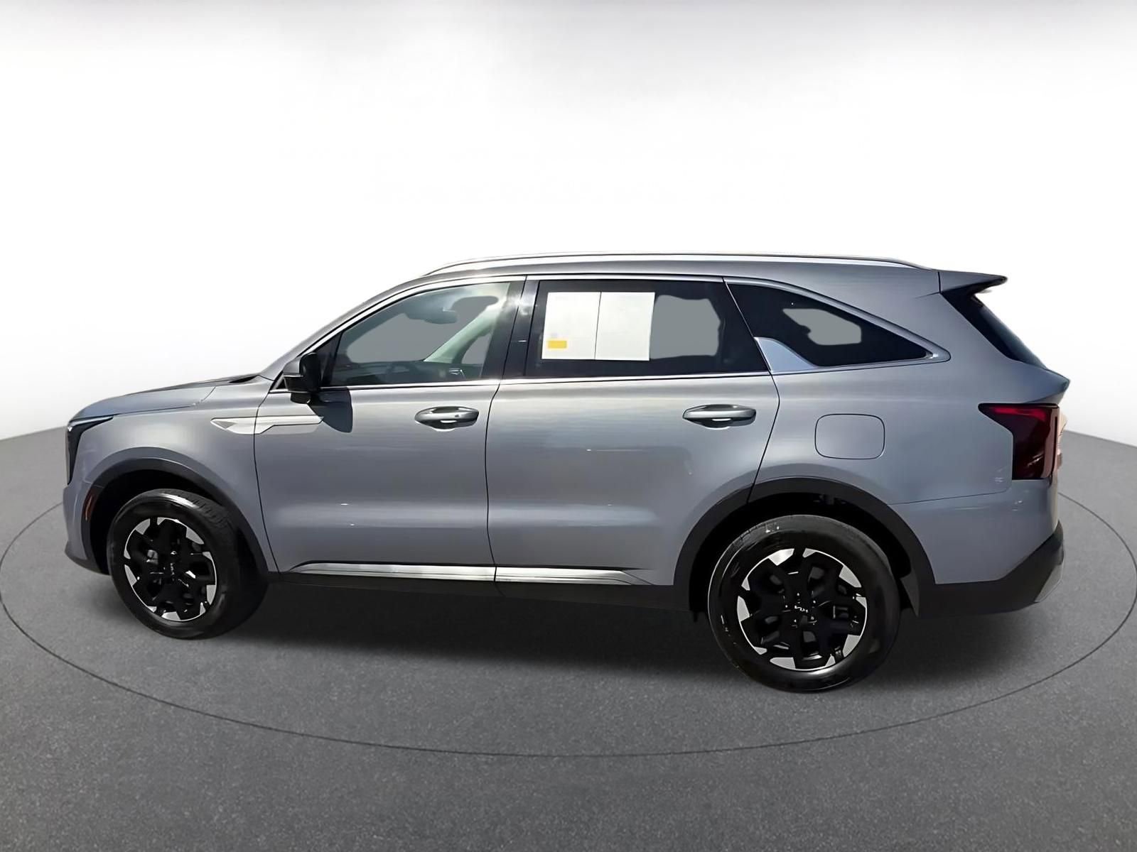 Thumbnail: 2024 Kia Sorento - 9